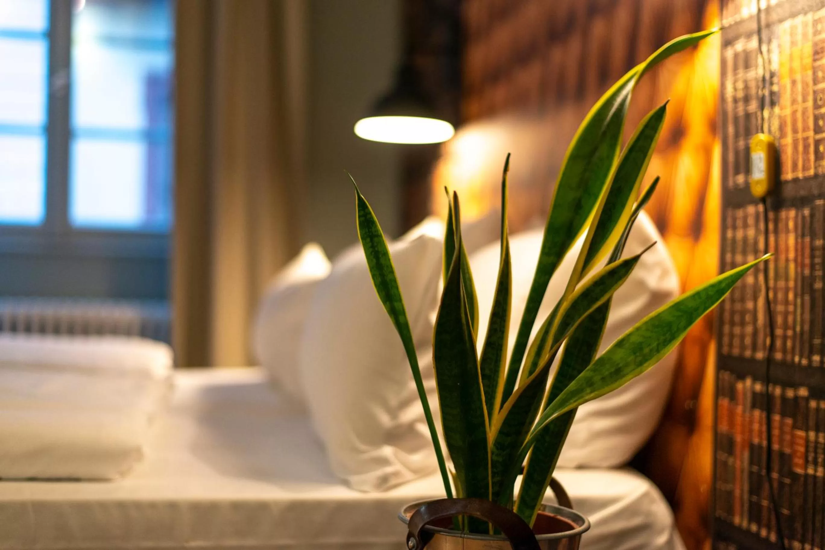 Bed in Hotel Zur Alten Brücke