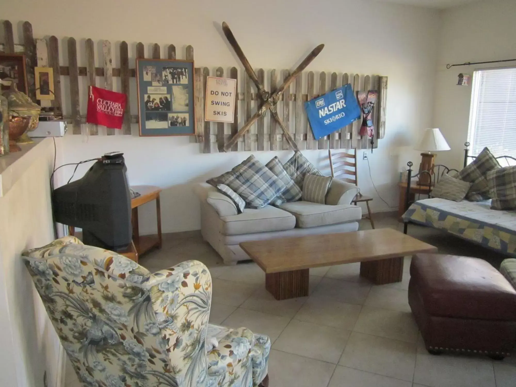 Seating Area in Dodgeton Creek Inn