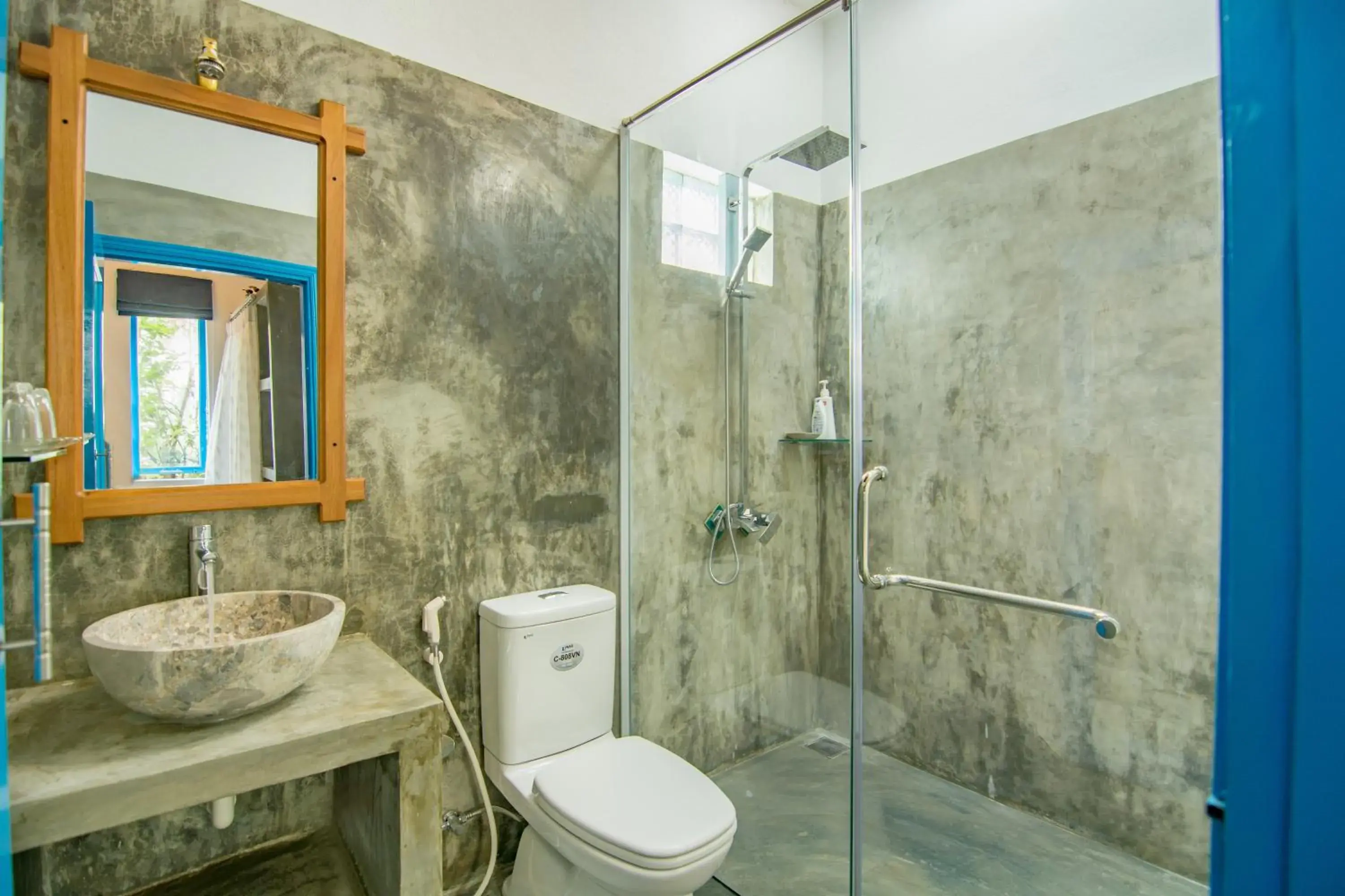 Bathroom in Local Beach Homestay