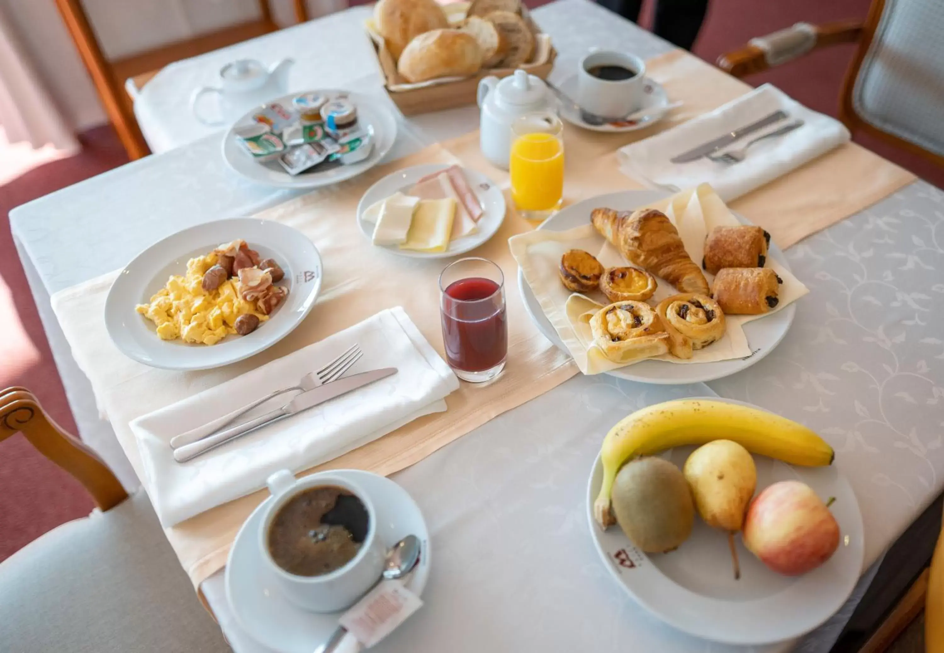 Continental breakfast, Breakfast in Hotel Miracorgo