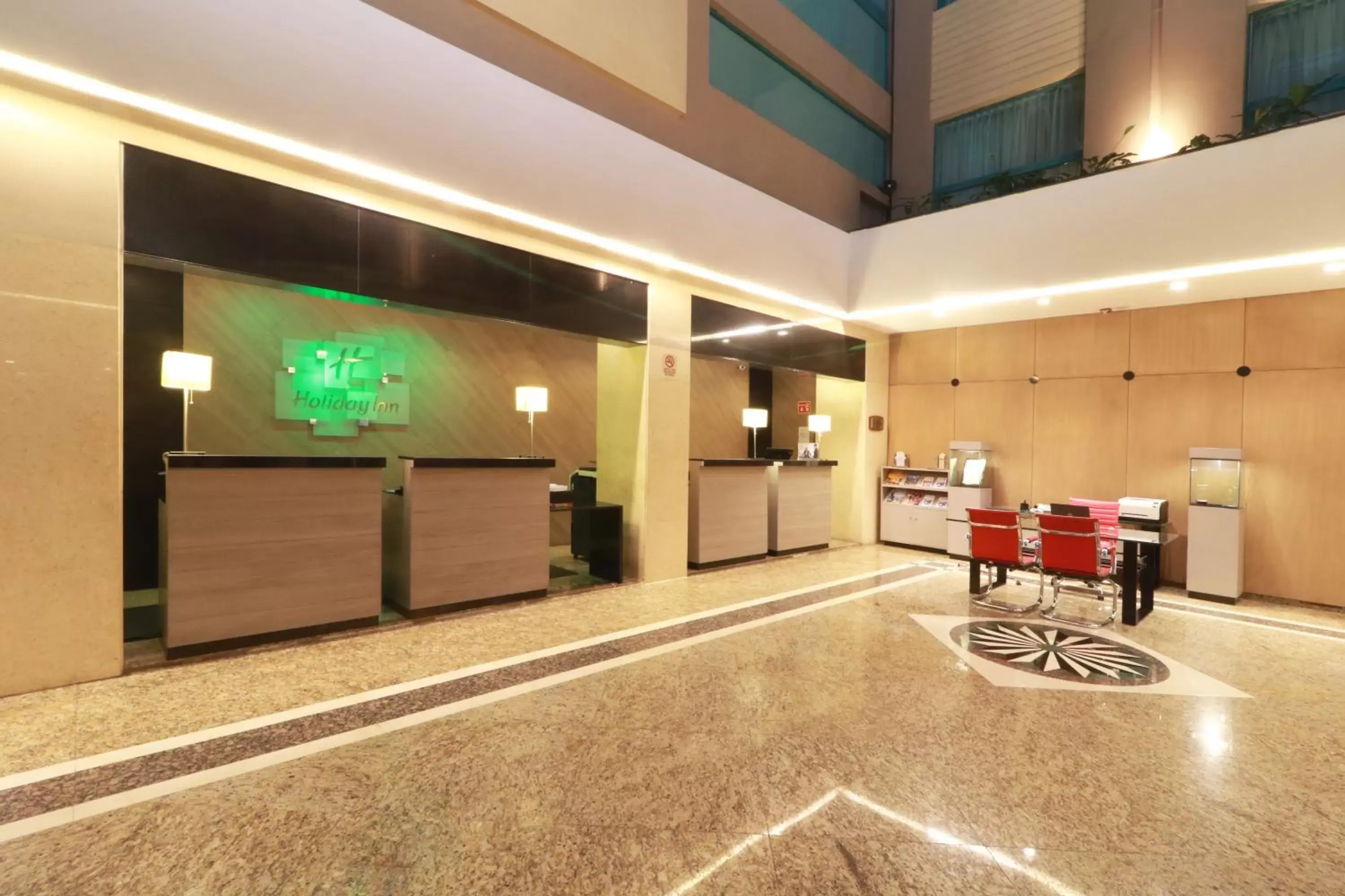 Lobby or reception in Holiday Inn Mexico City - Trade Center, an IHG Hotel