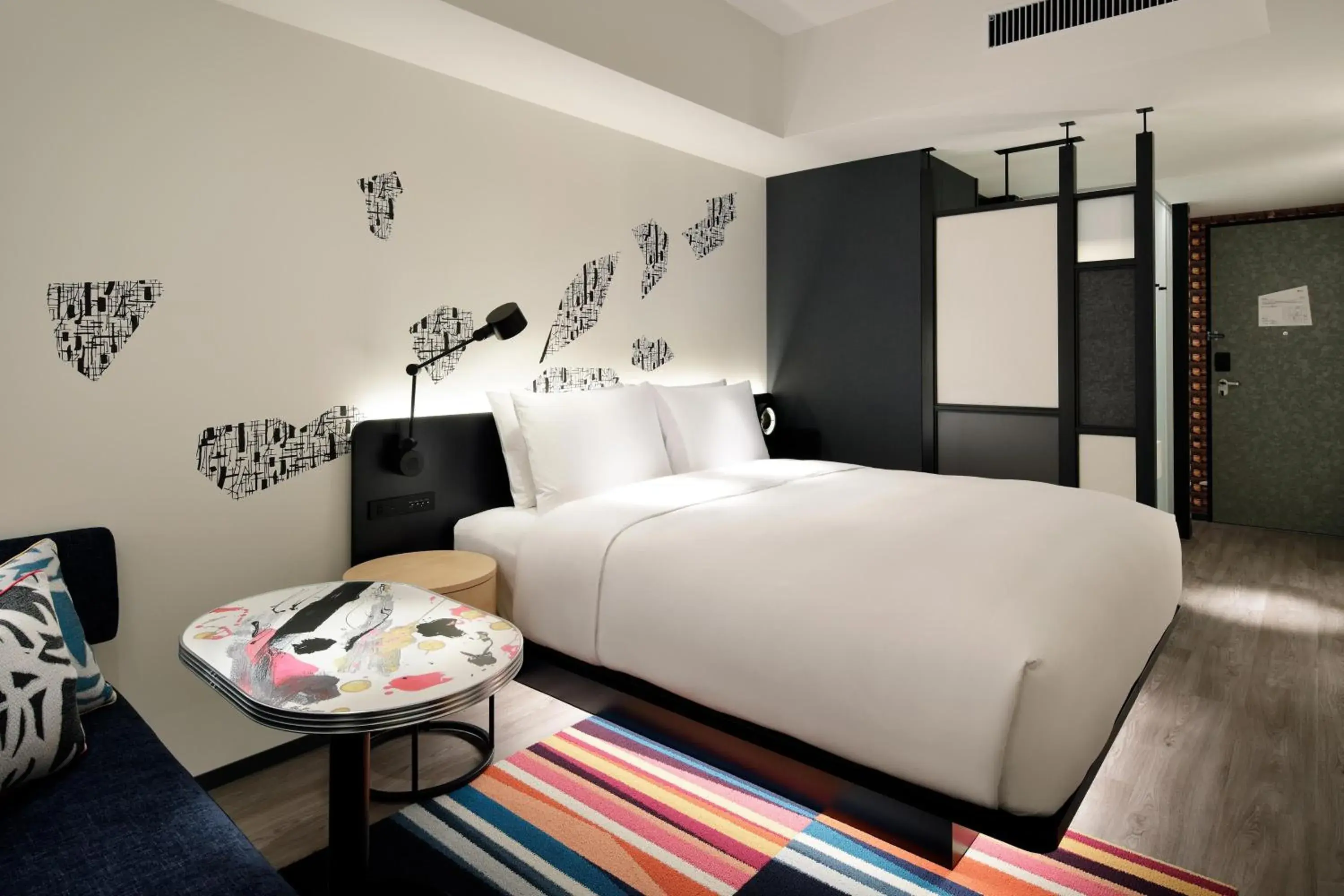 Photo of the whole room, Bed in Aloft Tokyo Ginza