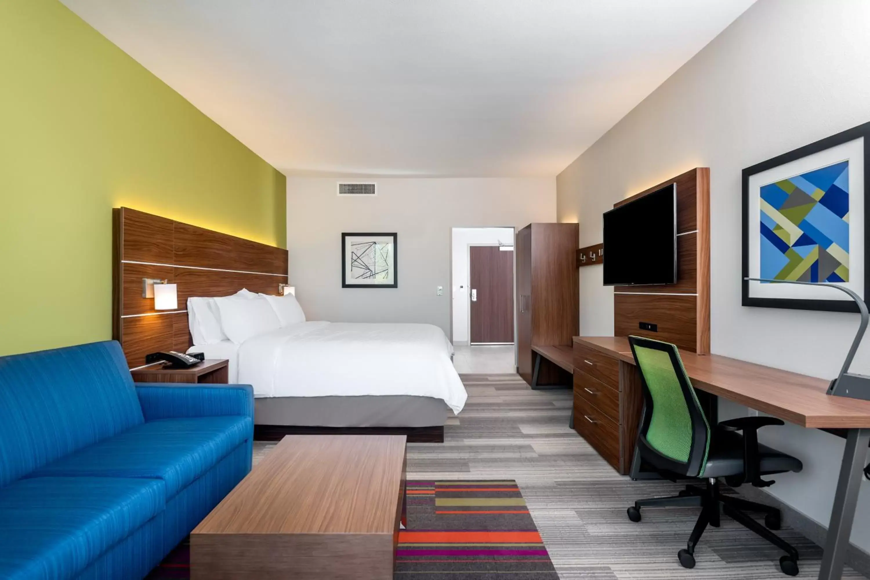 Photo of the whole room in Holiday Inn Express & Suites Santa Ana - Orange County, an IHG Hotel
