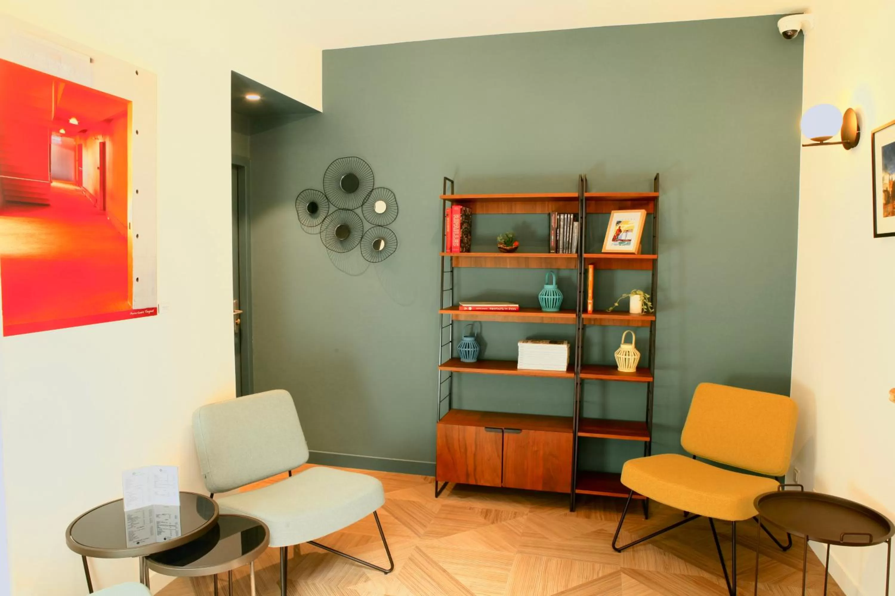 Living room in Logis Hôtels- Hôtel Marguerite d'Anjou Angers château