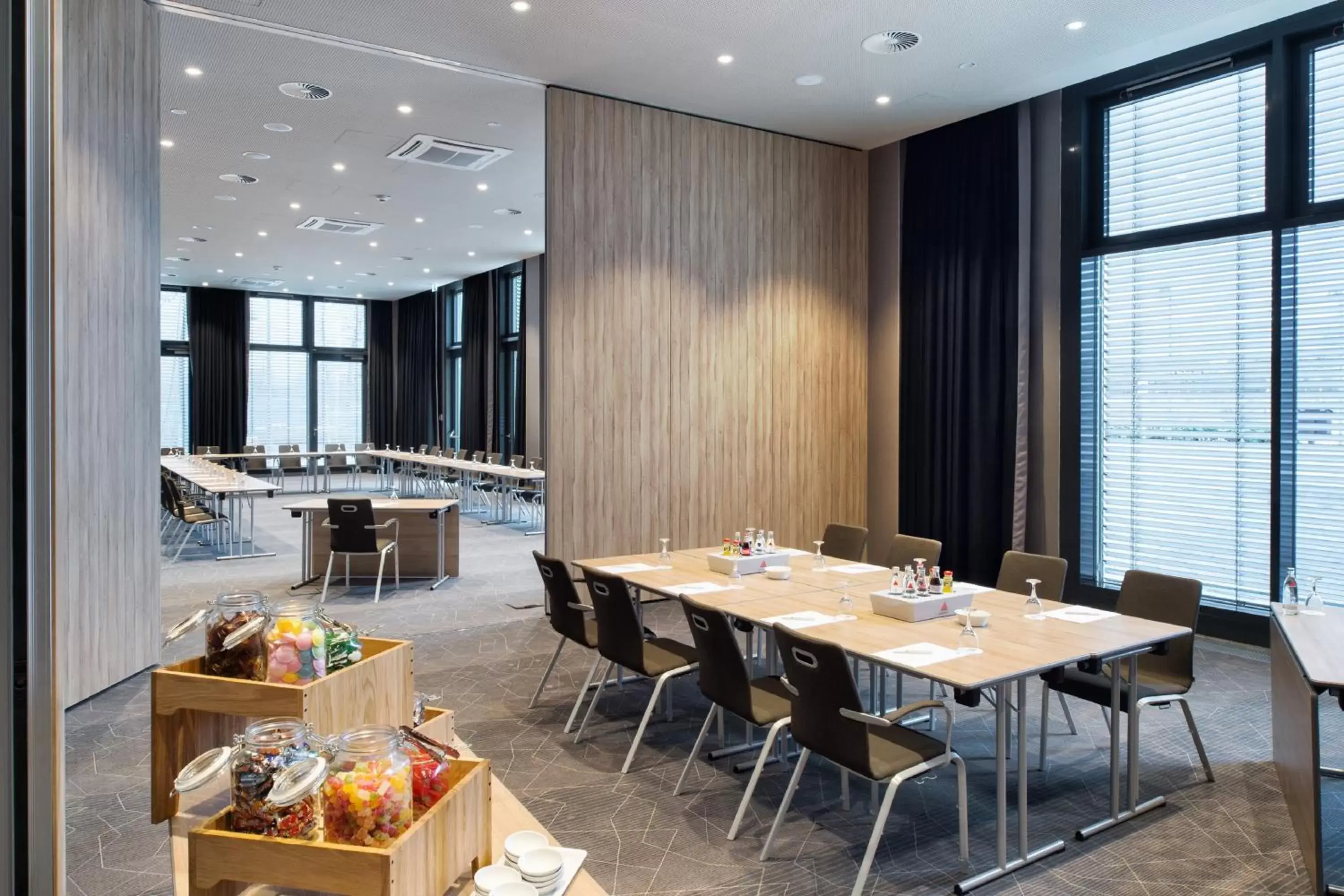 Meeting/conference room in Holiday Inn Frankfurt Airport, an IHG Hotel