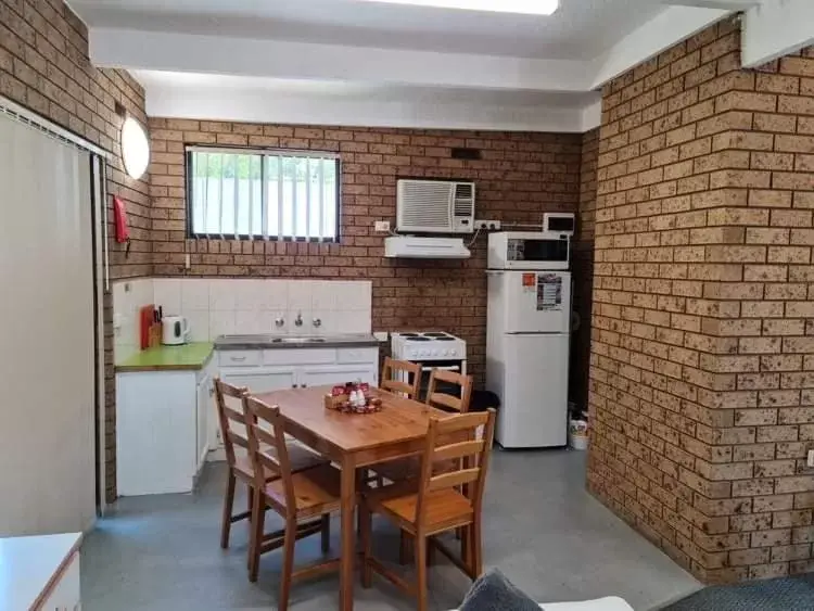 Dining Area in Motel Wellington Wodonga