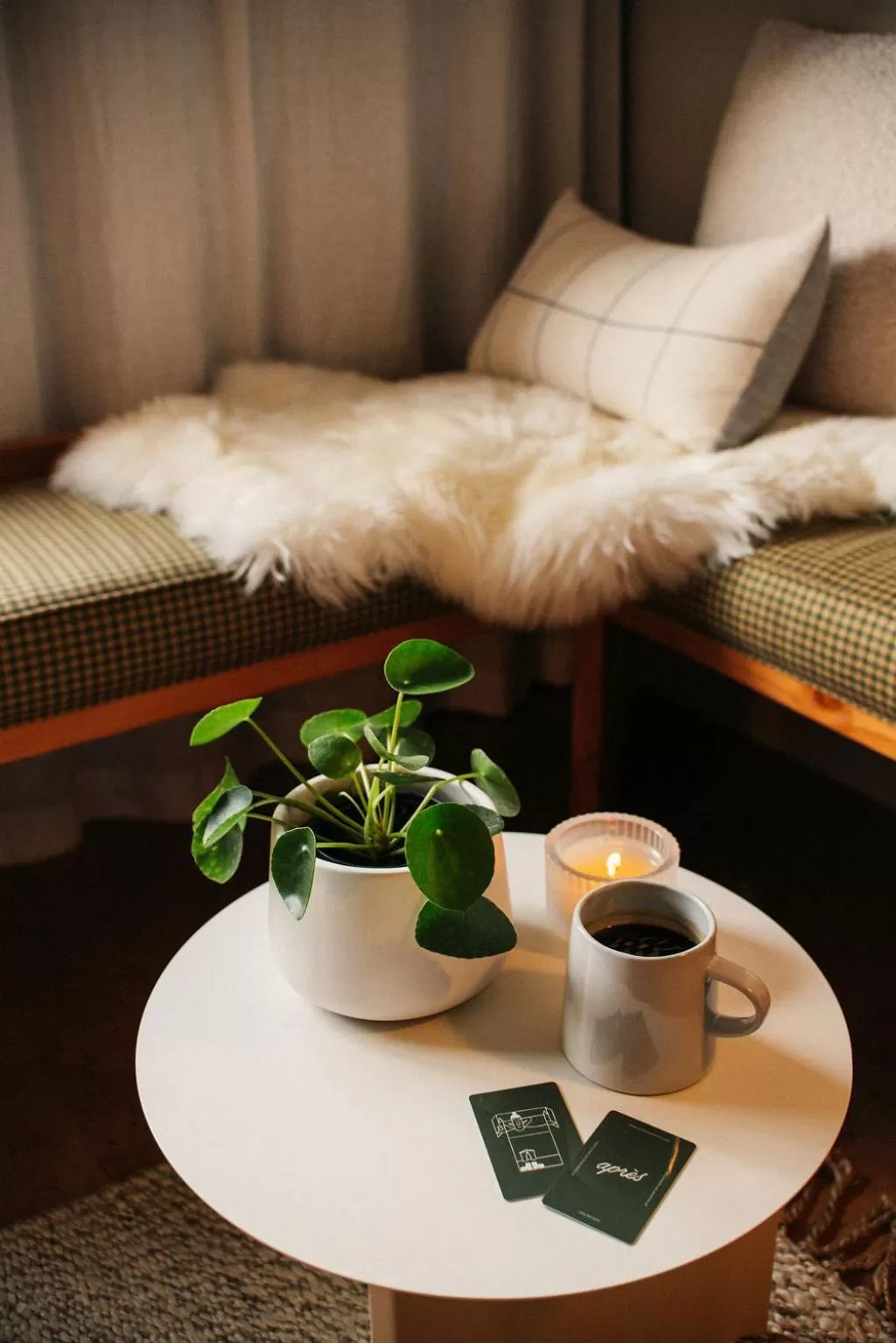 Seating area in Apres Whitefish