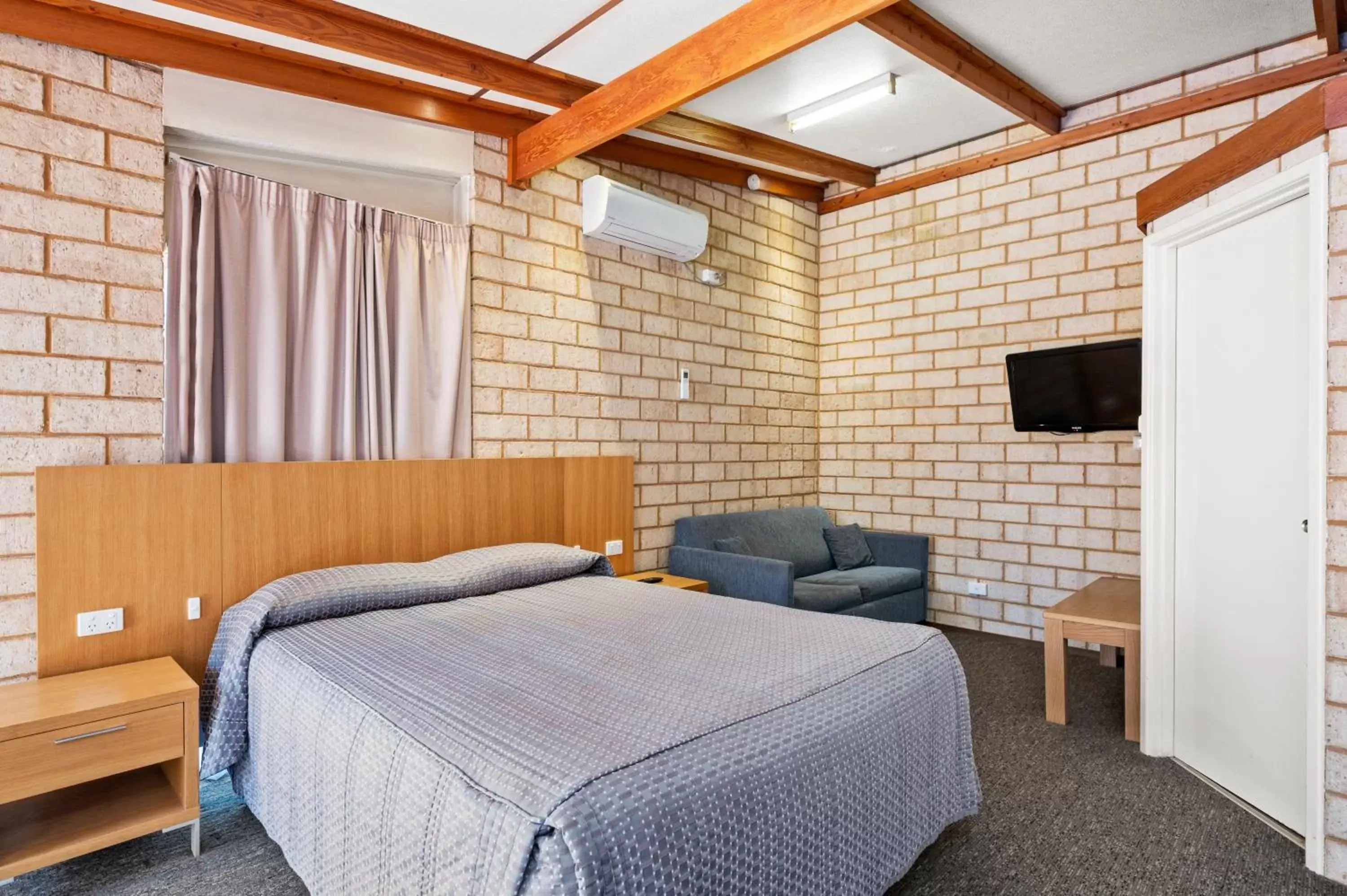 Bed in The View On Hannans Kalgoorlie Bed in The View On Hannans Kalgoorlie