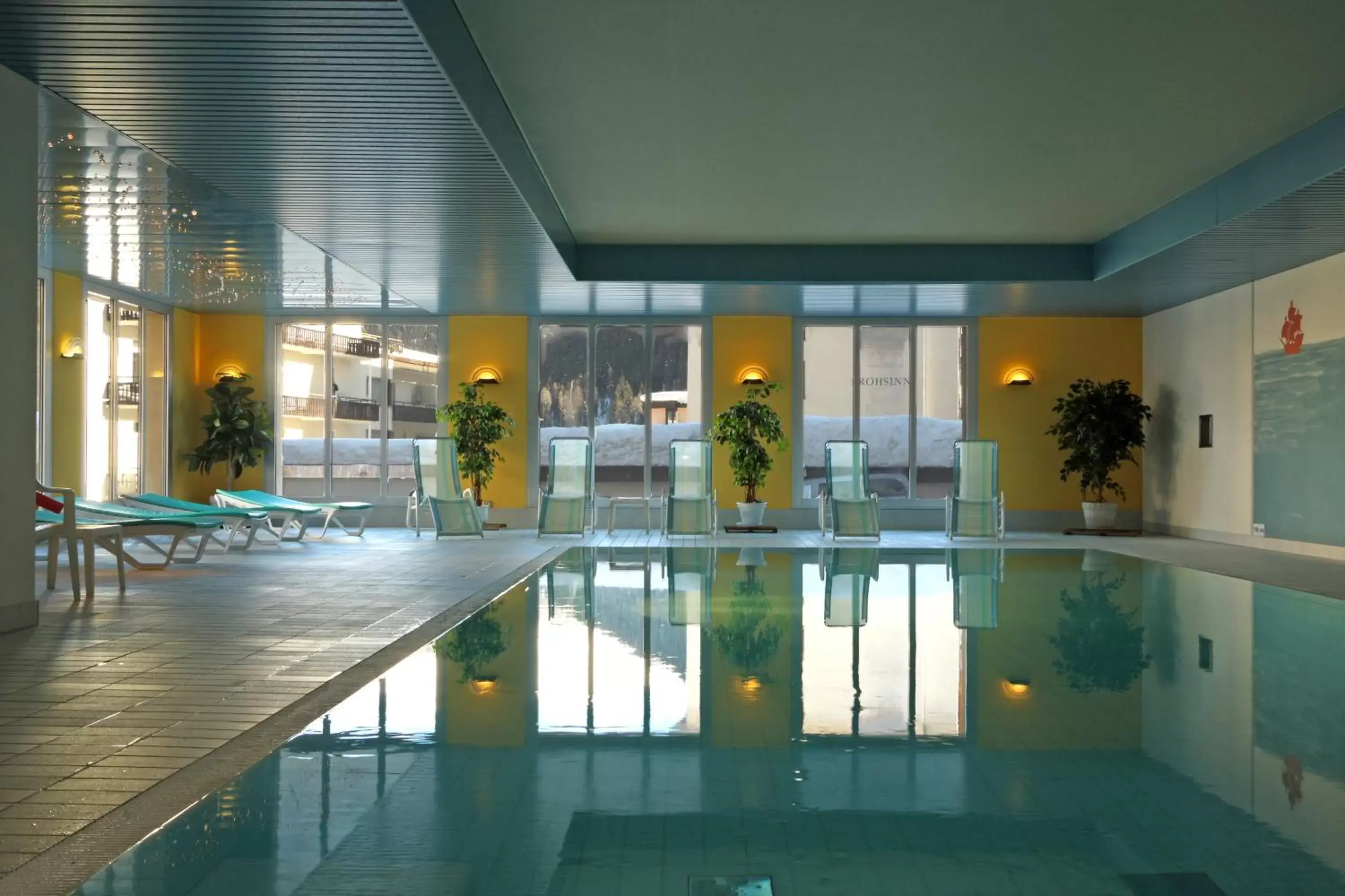 Swimming Pool in Central Swiss Quality Sporthotel