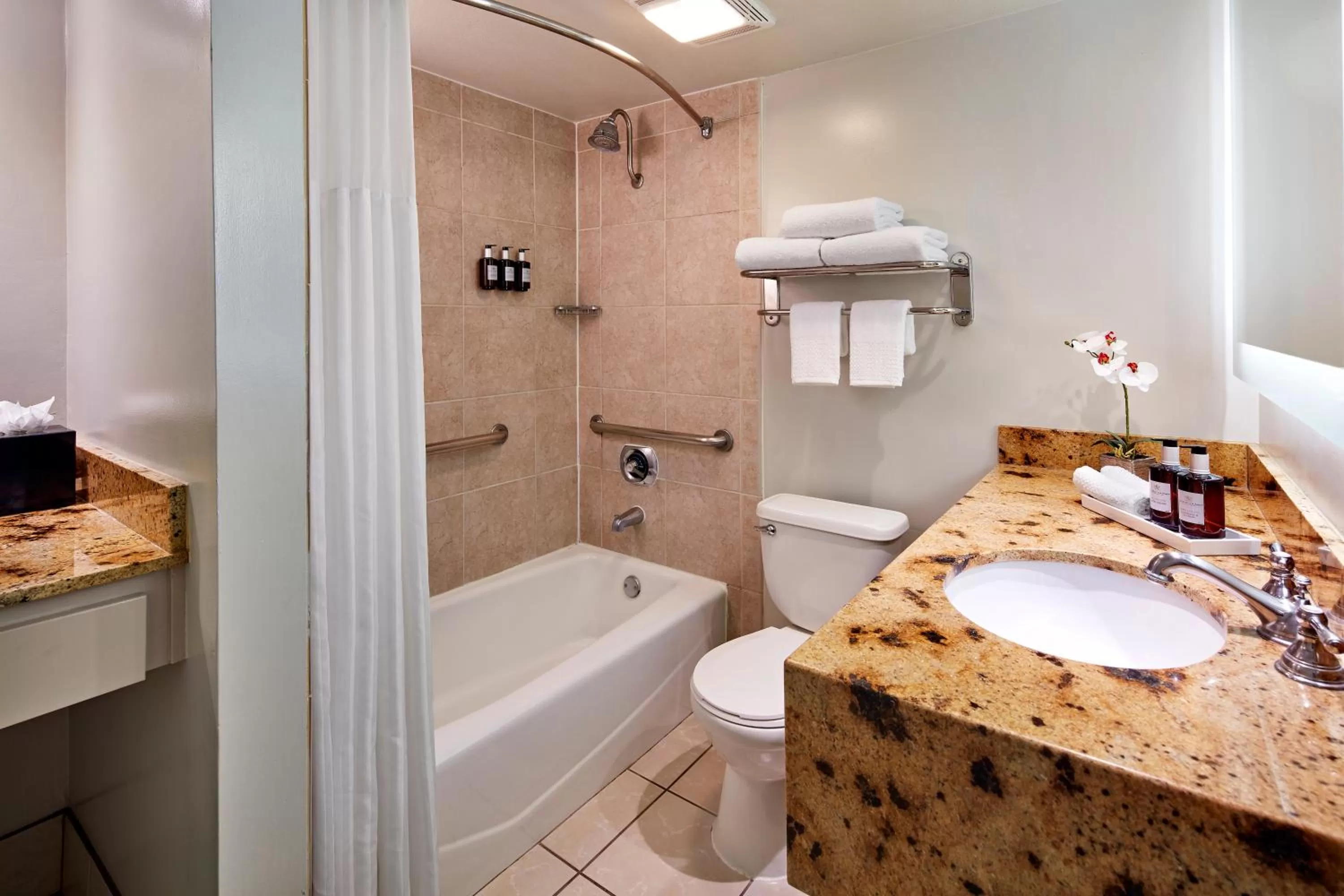 Bathroom in Carlyle Inn