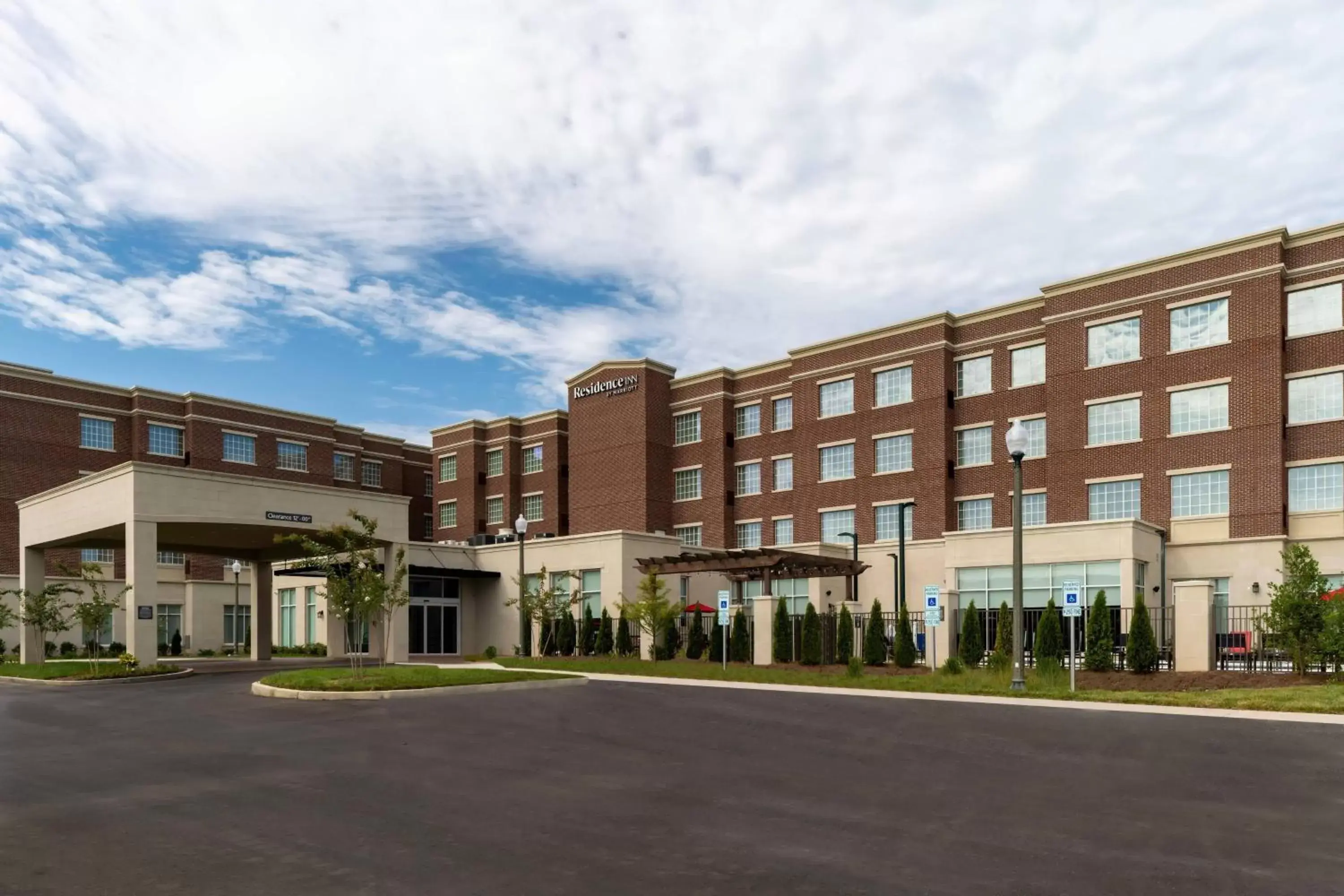 Property Building in Residence Inn Franklin Berry Farms