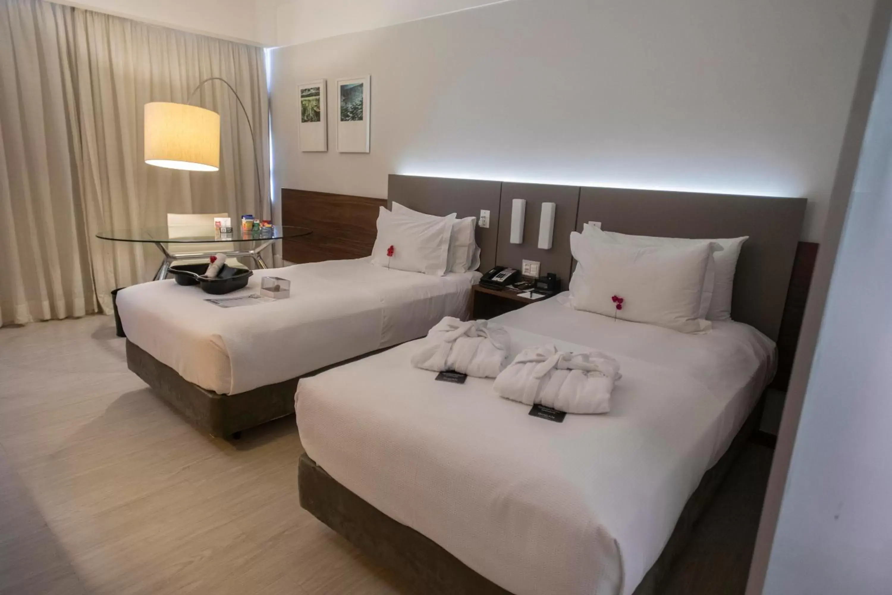Bedroom, Bed in Bugan Recife Boa Viagem Hotel - by Atlantica