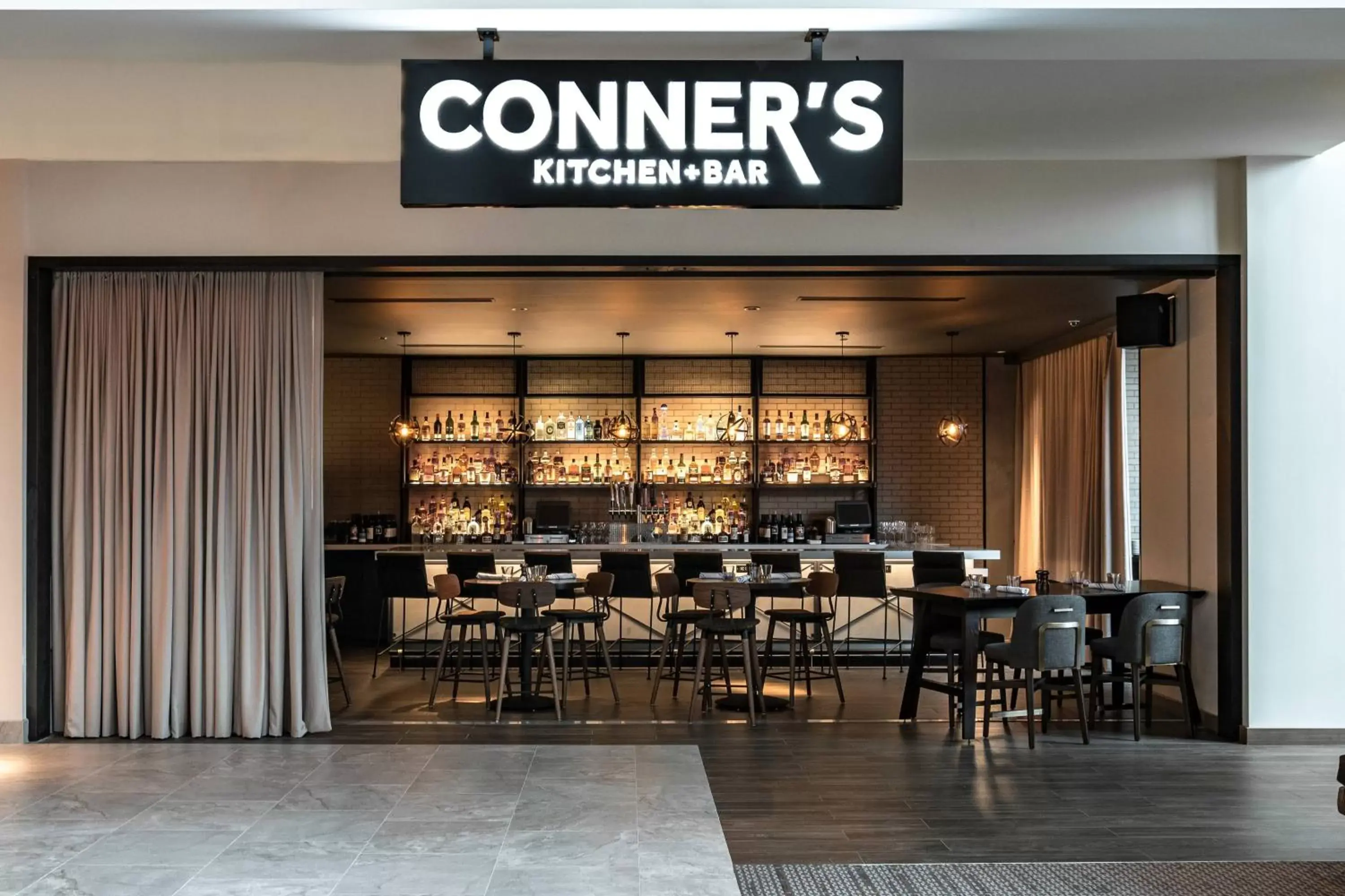 Kitchen or kitchenette, Restaurant/Places to Eat in Indianapolis Marriott Downtown