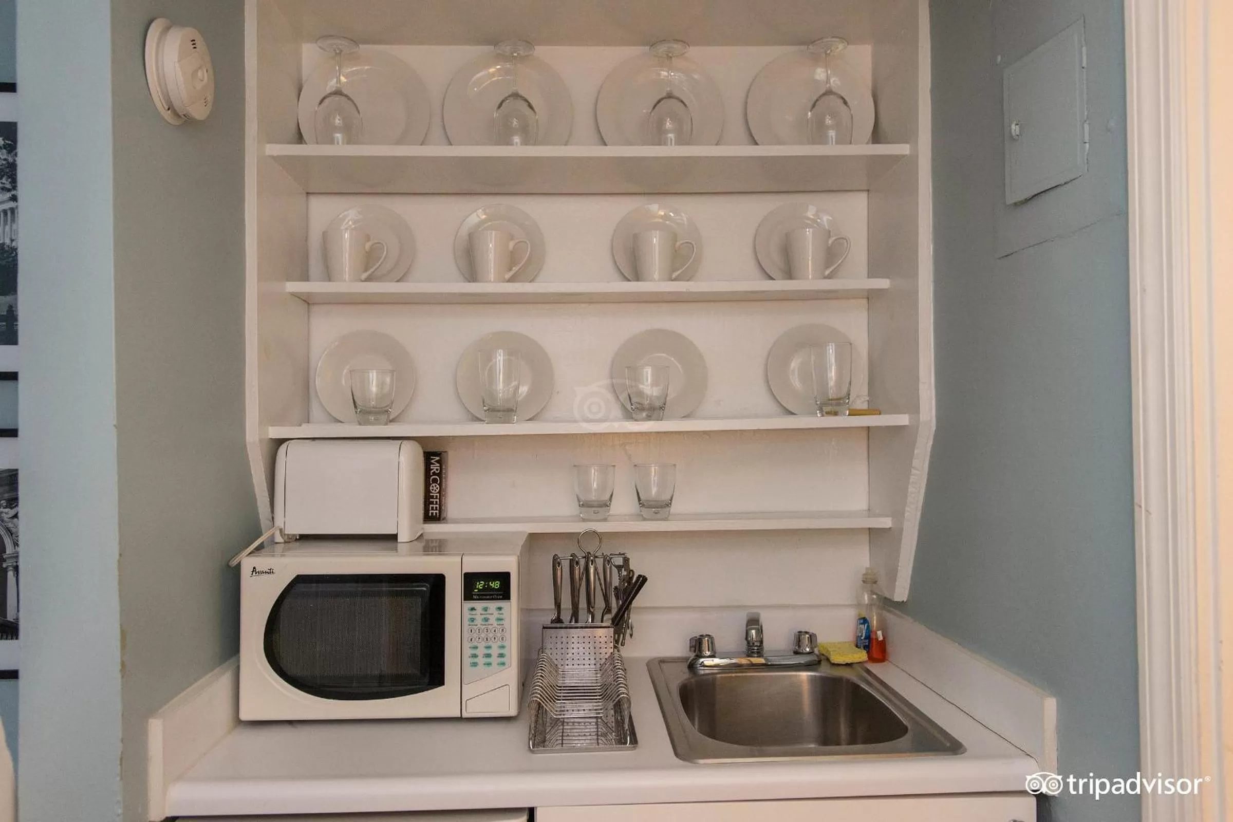 Kitchen or kitchenette in Incentra Village Hotel