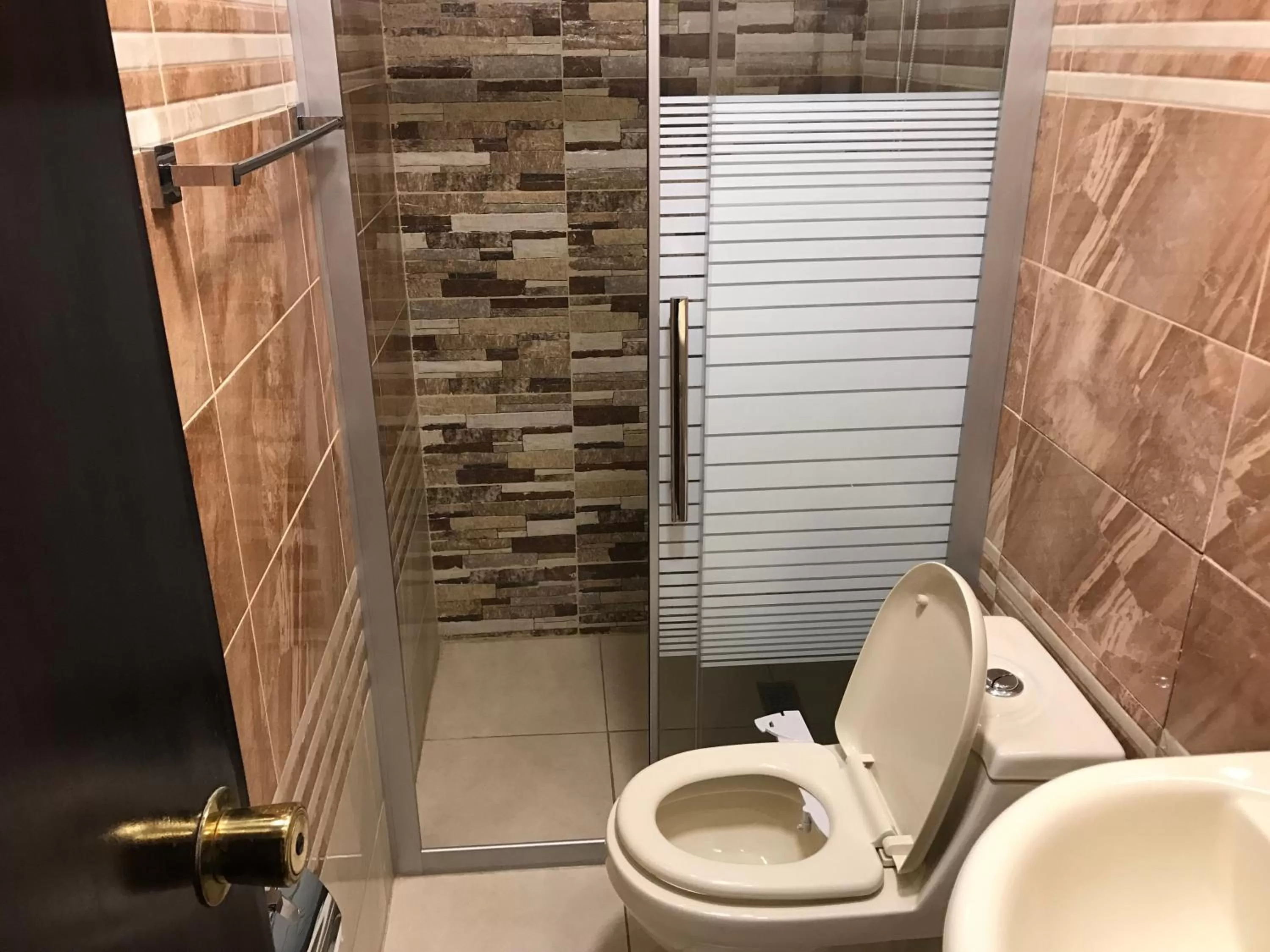 Sun Rise Hotel & Hostel & Tours