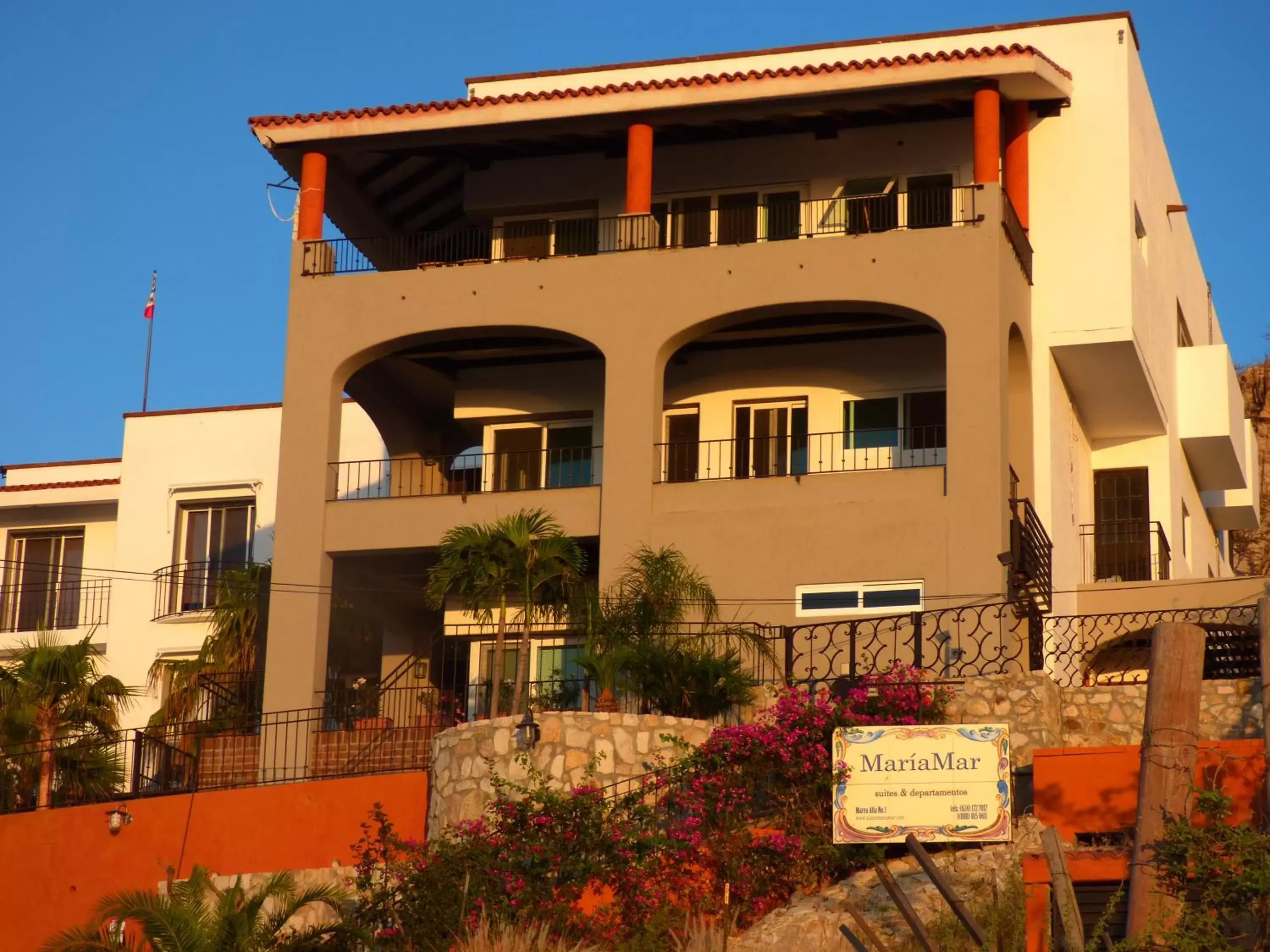 Facade/entrance, Property Building in MariaMar Suites