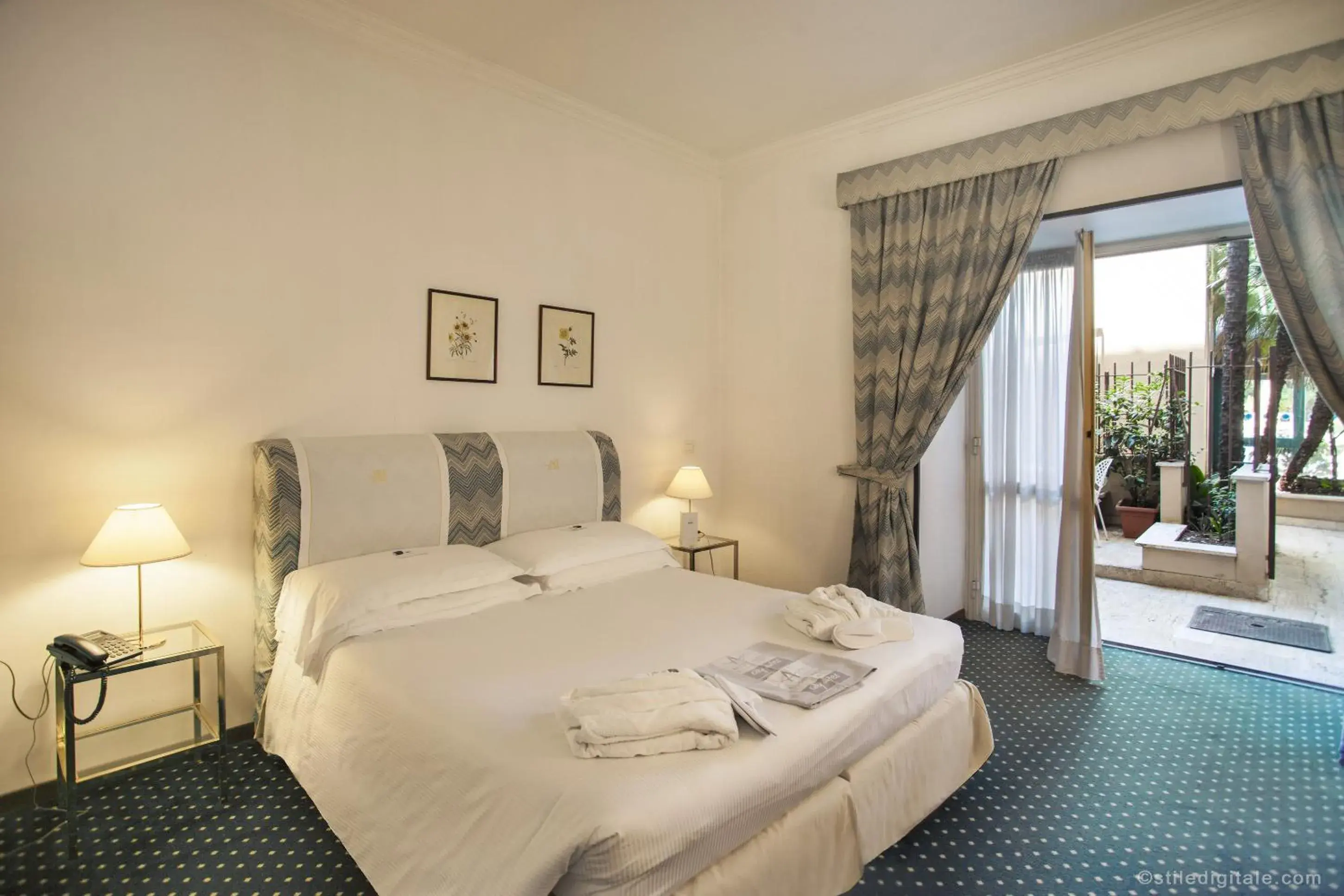 Bedroom in Aldrovandi Residence City Suites
