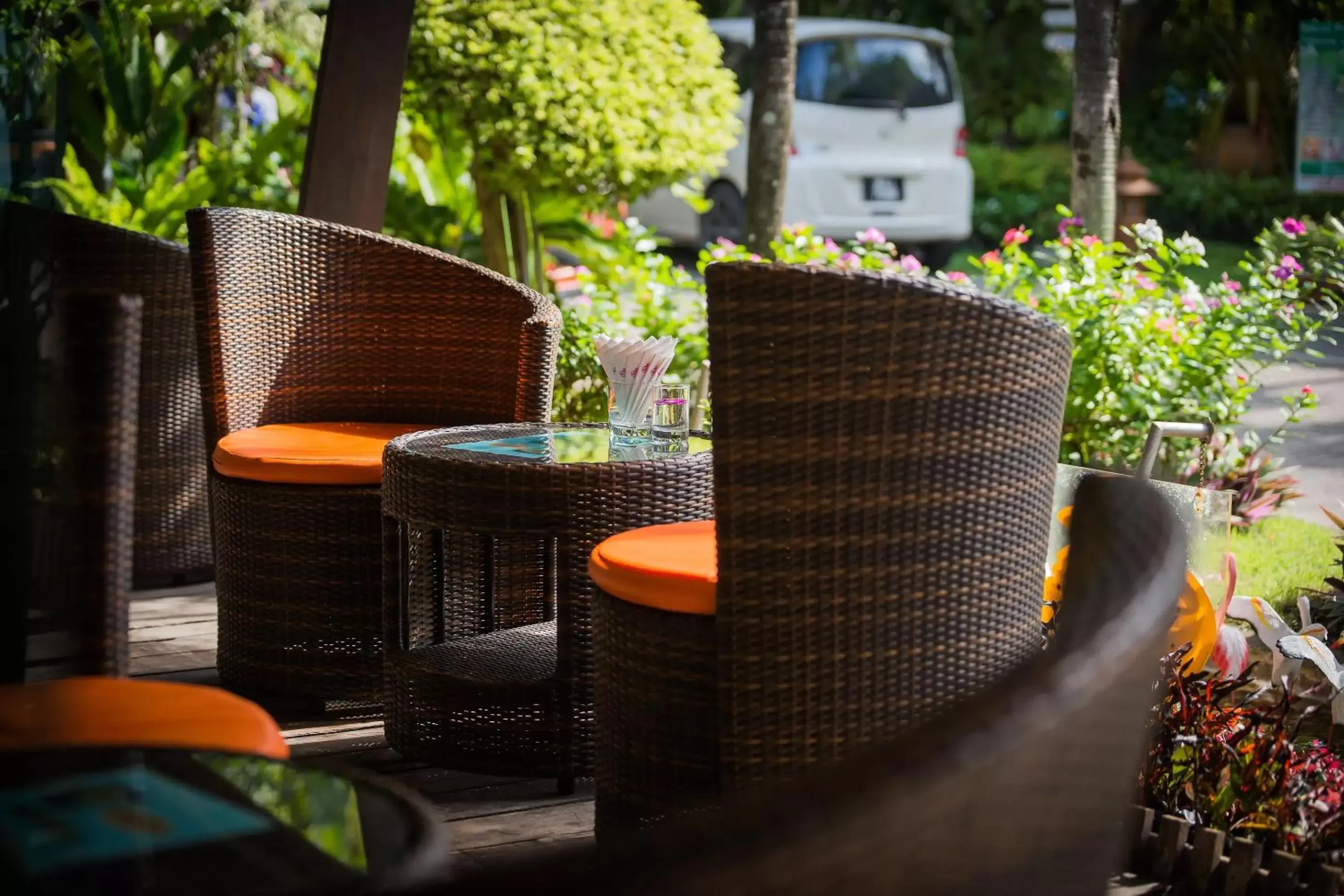Lounge or bar in Aonang Princeville Villa Resort & Spa - Halal Certified Restaurant