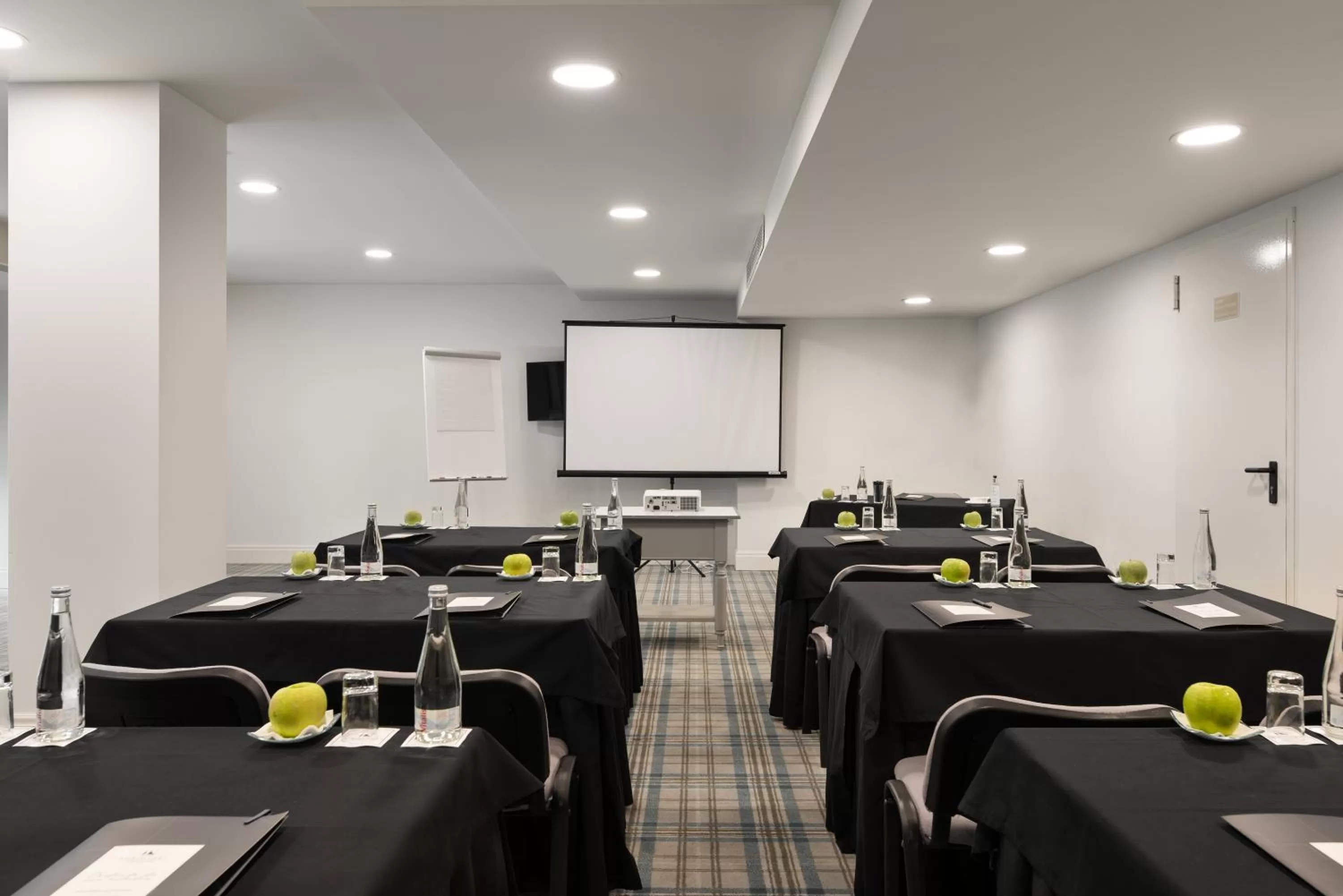 Meeting/conference room in Eurostars Porto Douro