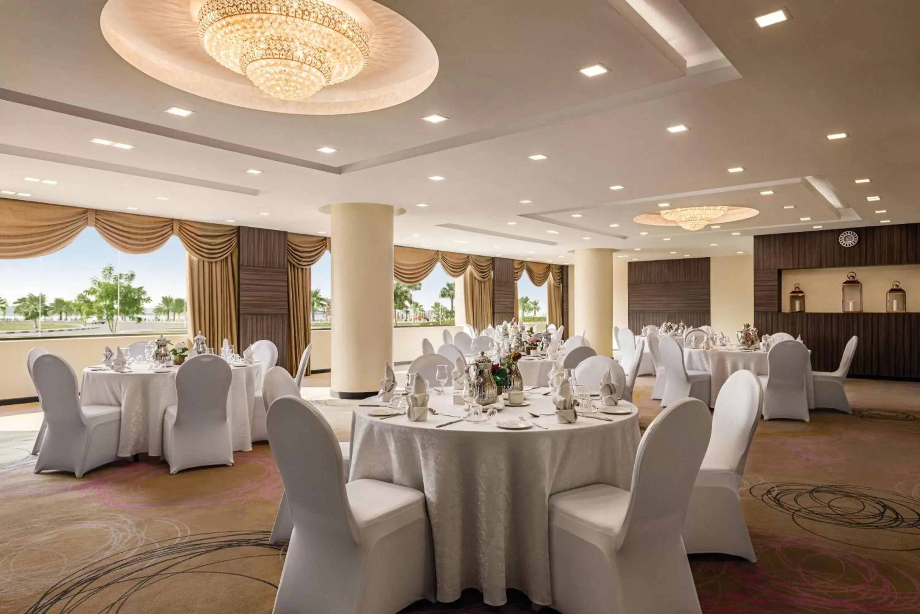Meeting/conference room, Banquet Facilities in Howard Johnson Dammam Hotel