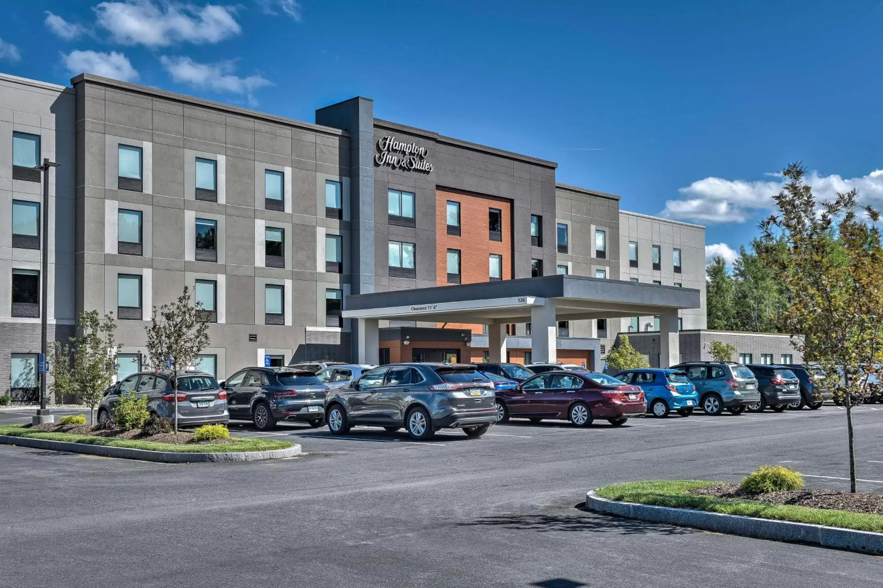 Property Building in Hampton Inn & Suites Keene