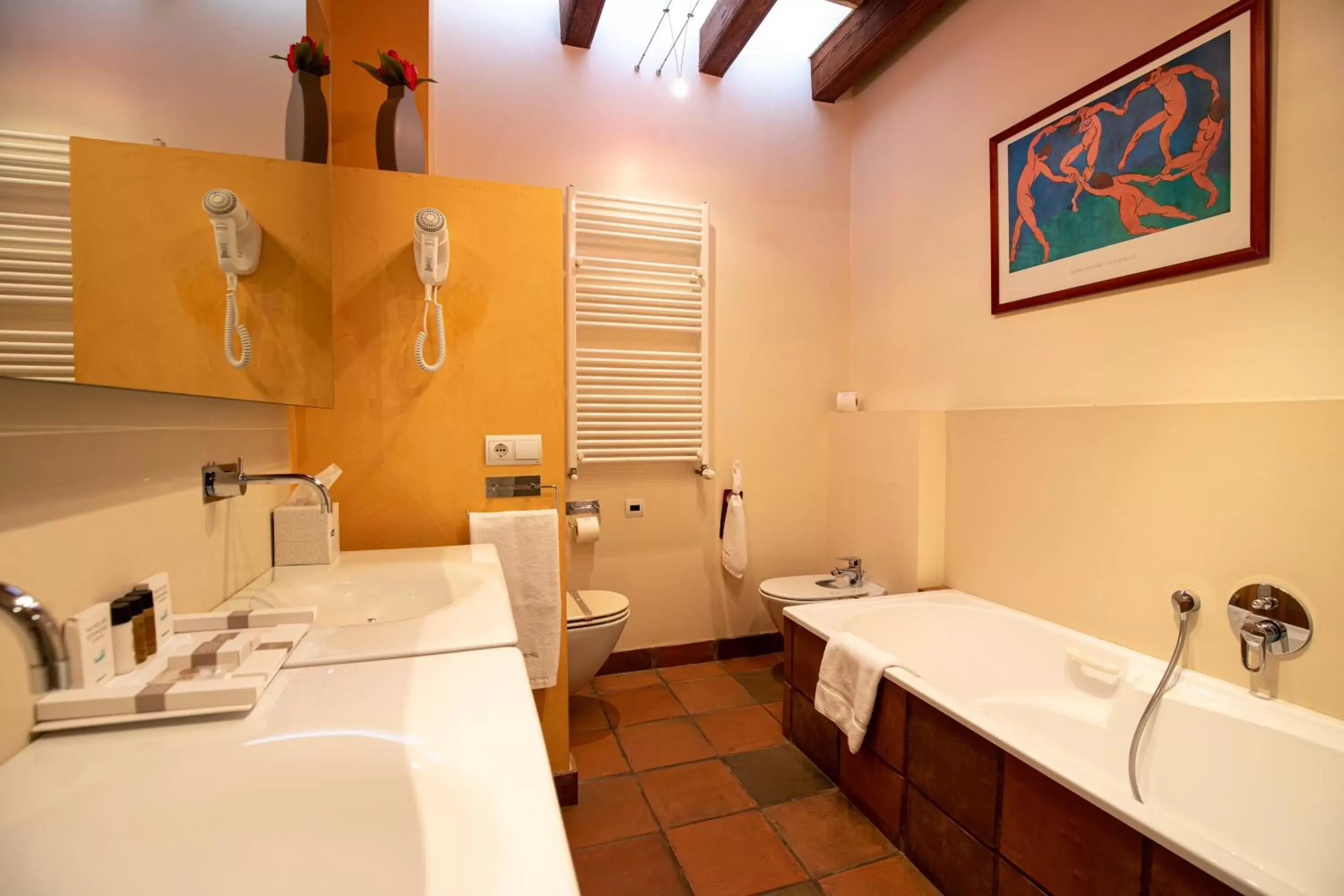 Bathroom in Hotel Tancat de Codorniu