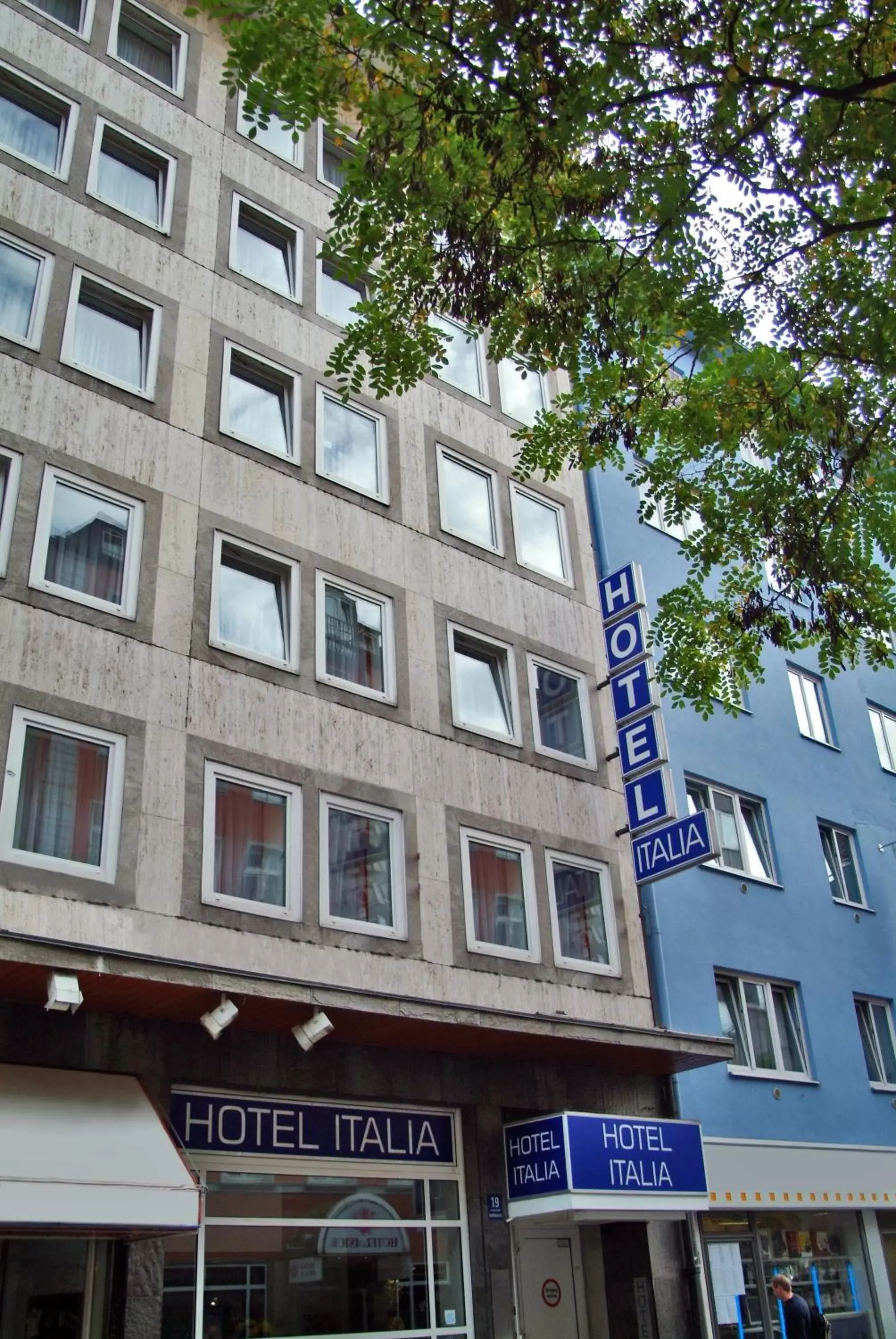 Facade/entrance, Property Building in Hotel Italia