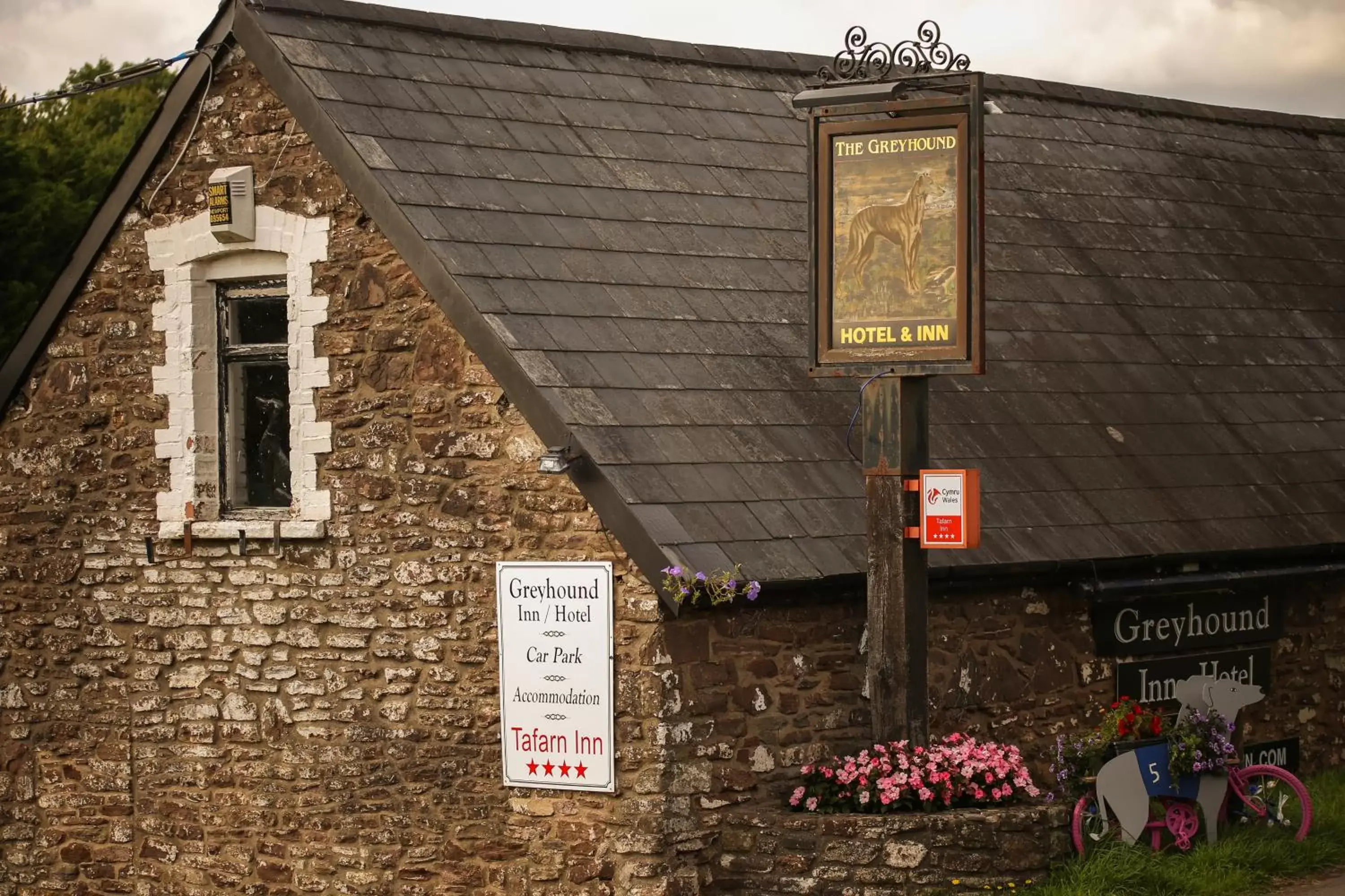 Facade/entrance, Property Building in The Greyhound Inn and Hotel