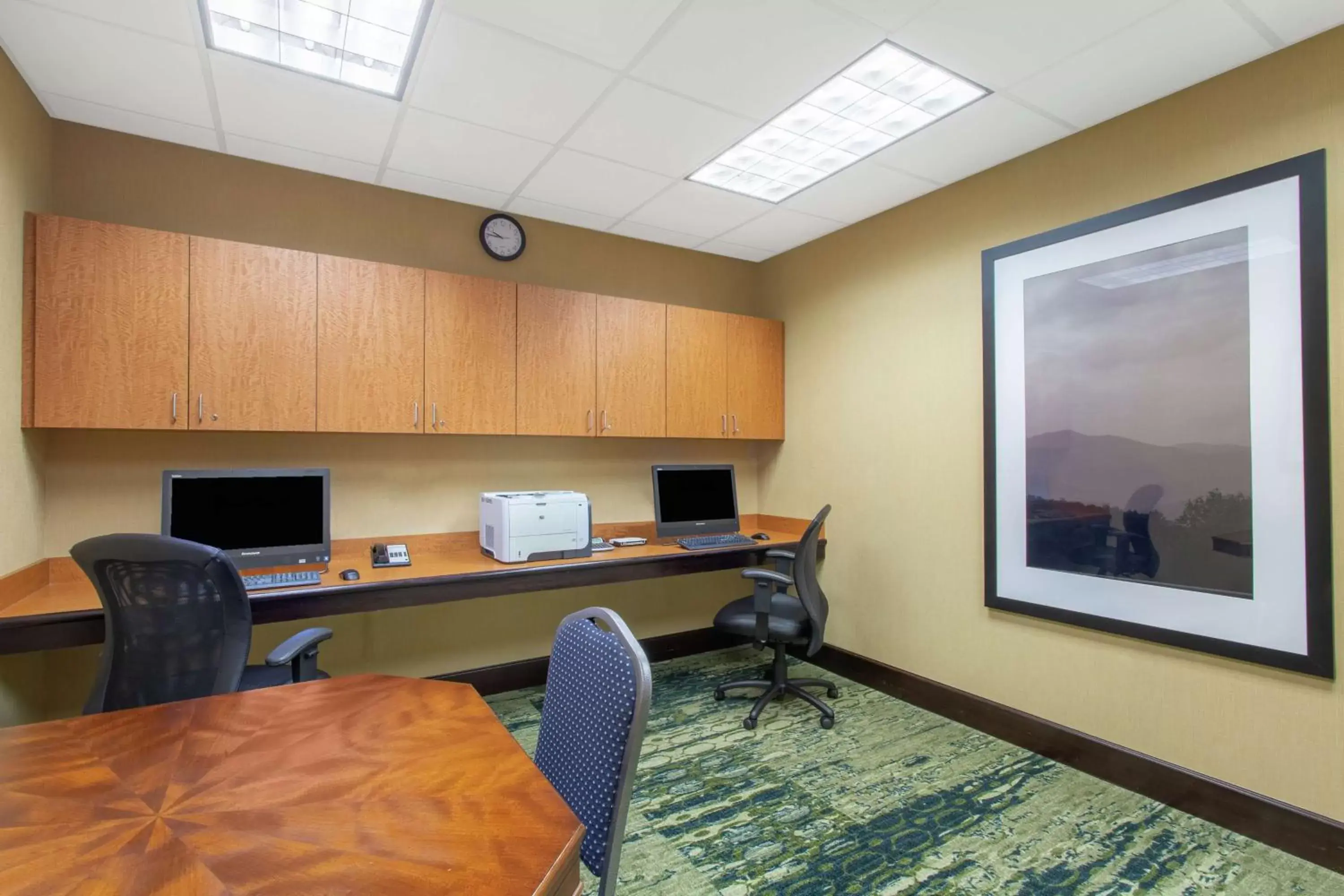 Business facilities, Business Area/Conference Room in Hampton Inn & Suites Albany-Airport