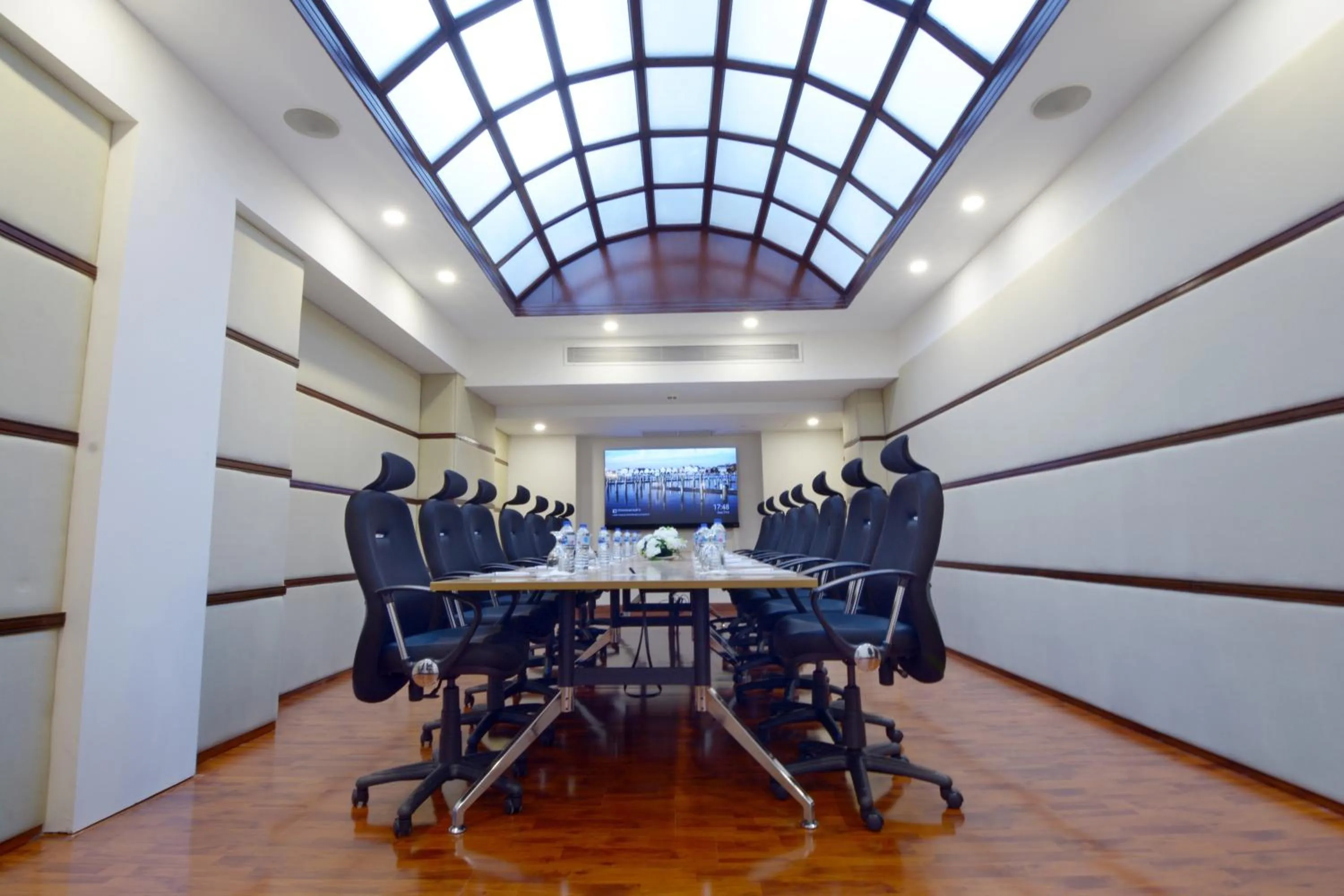 Meeting/conference room in Islamabad Regalia Hotel