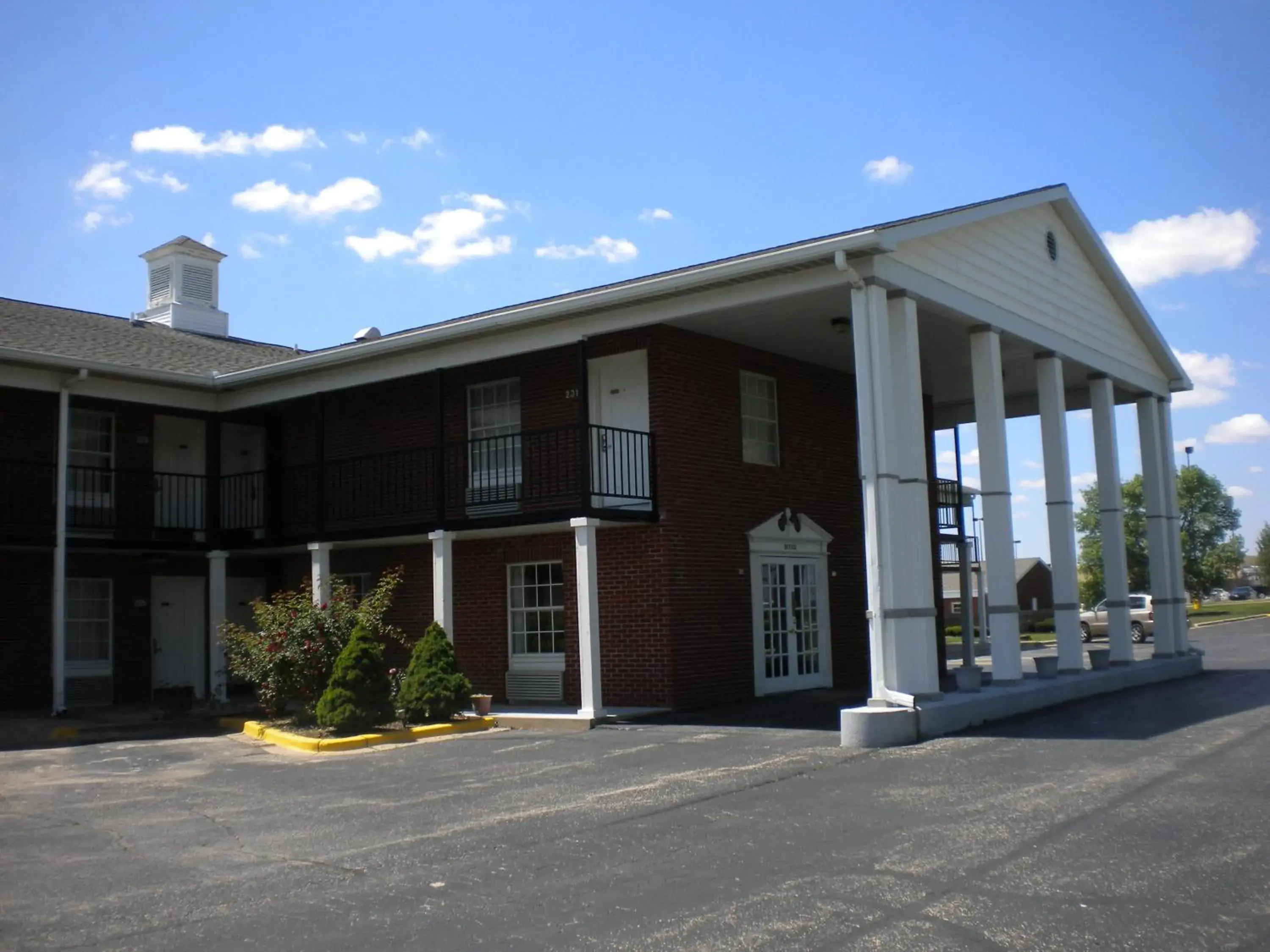 Property Building in First Heritage Inn Rantoul