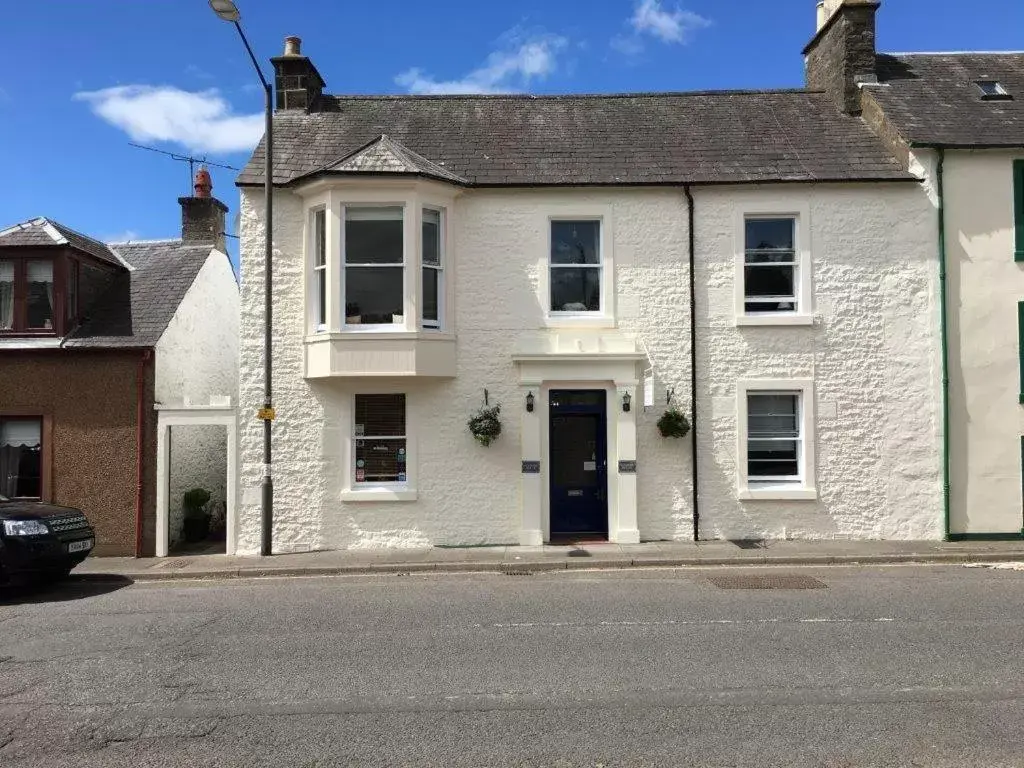 Property Building in Seamore House