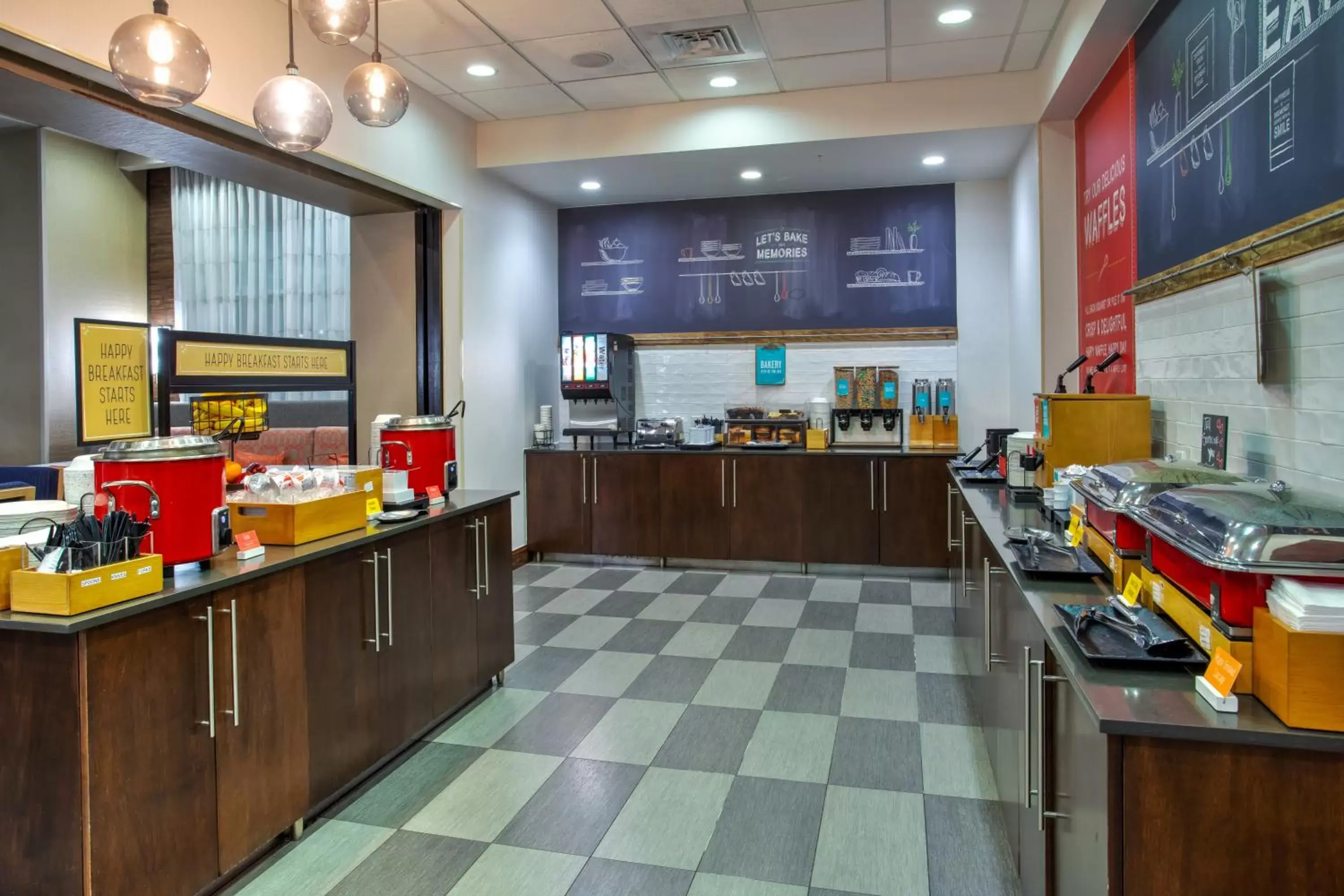 Breakfast, Food in Hampton Inn & Suites Columbia/Southeast-Fort Jackson