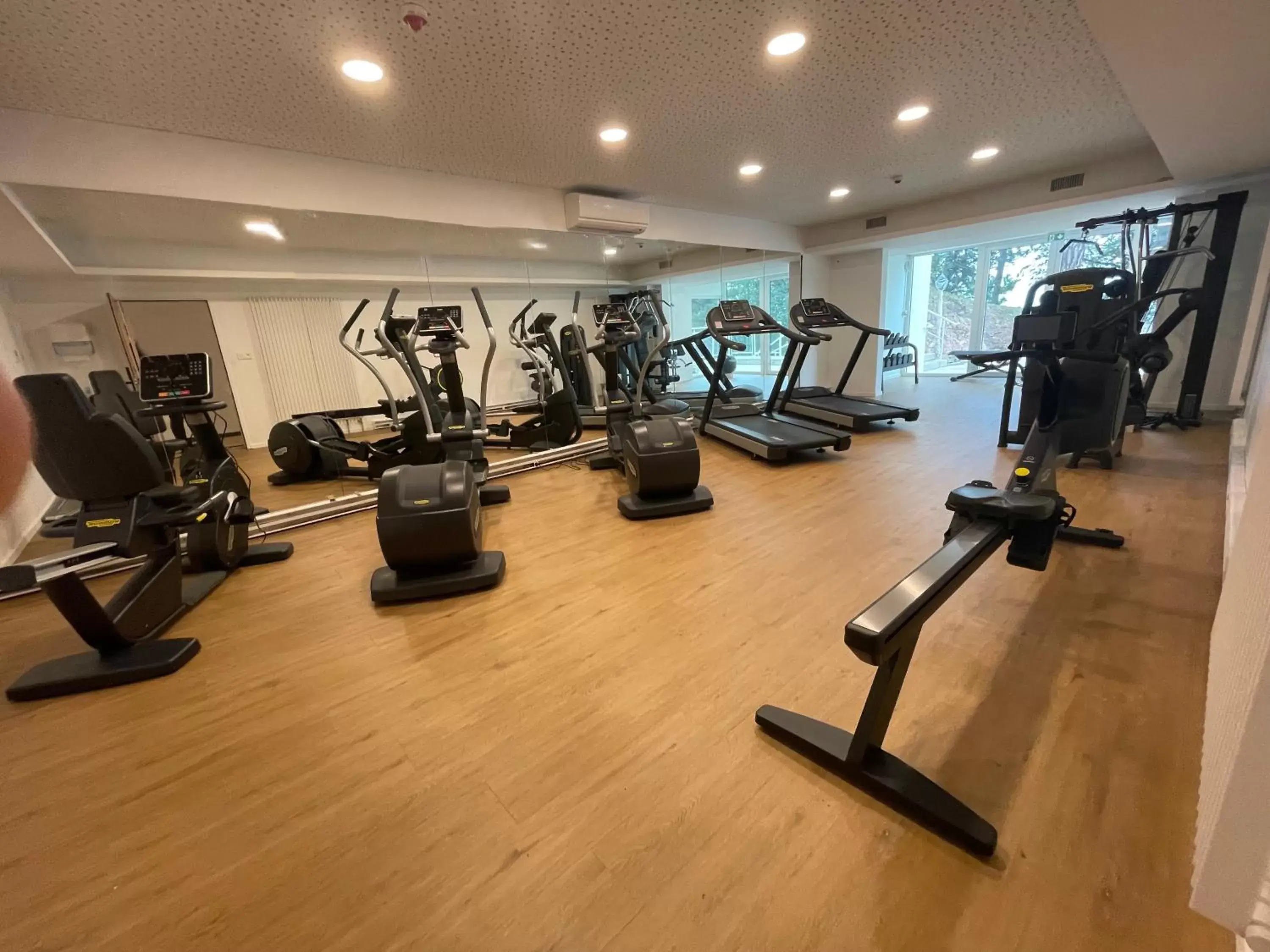 Fitness centre/facilities in Hotel SPA Husseren Collections - Proche Colmar - Eguisheim Fitness centre/facilities in Hotel SPA Husseren Collections - Proche Colmar - Eguisheim