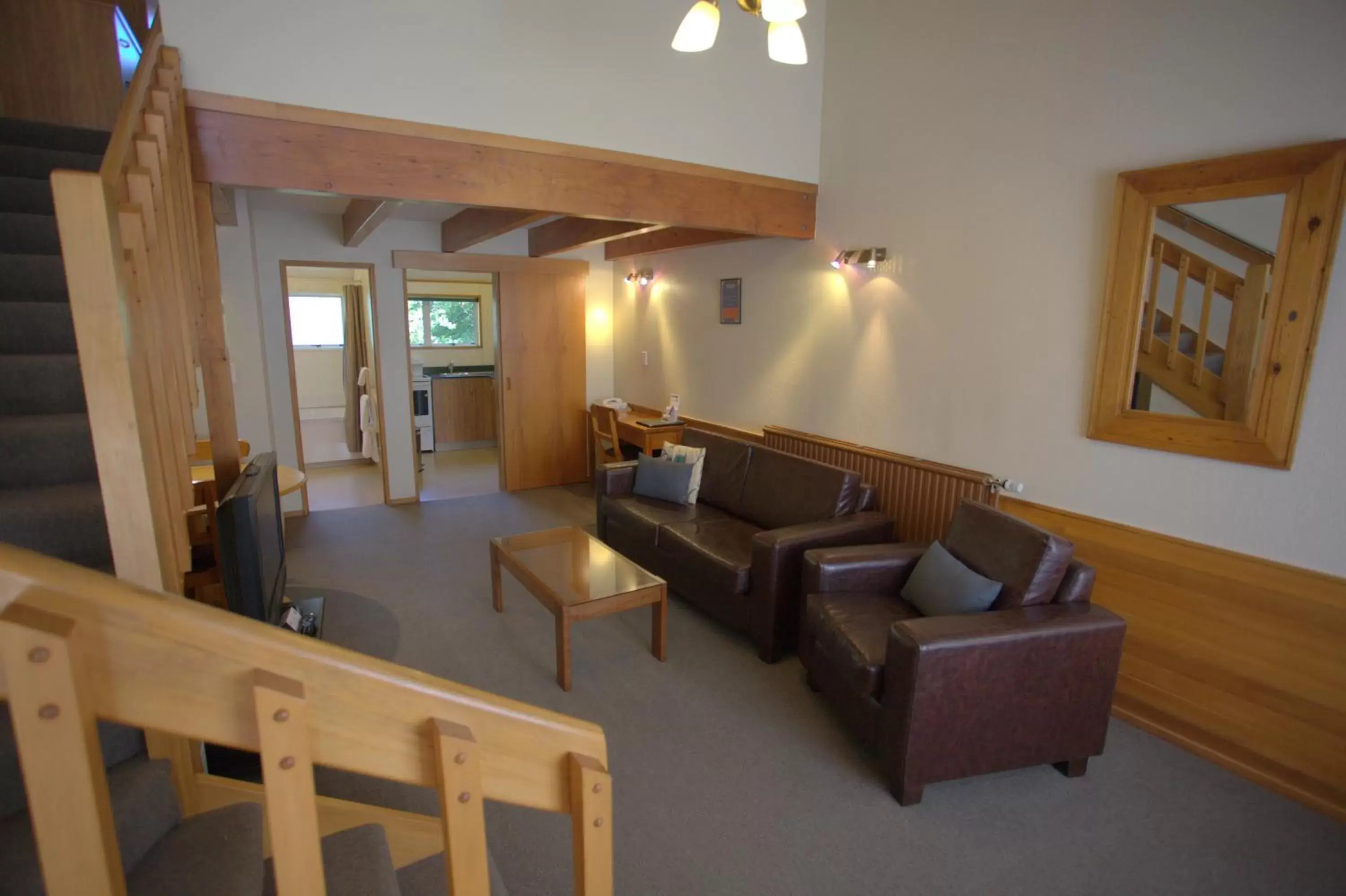 Living room, Seating Area in Balmoral Lodge Motel