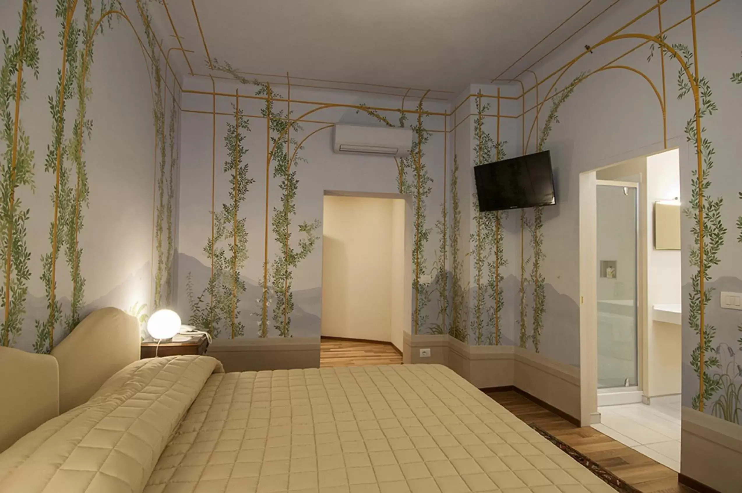 Bedroom, Bed in Hotel Alla Corte degli Angeli