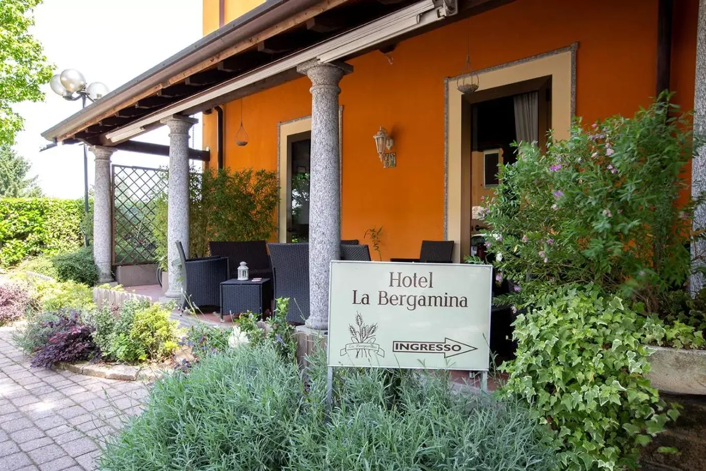 Property building in La Bergamina Hotel & Restaurant