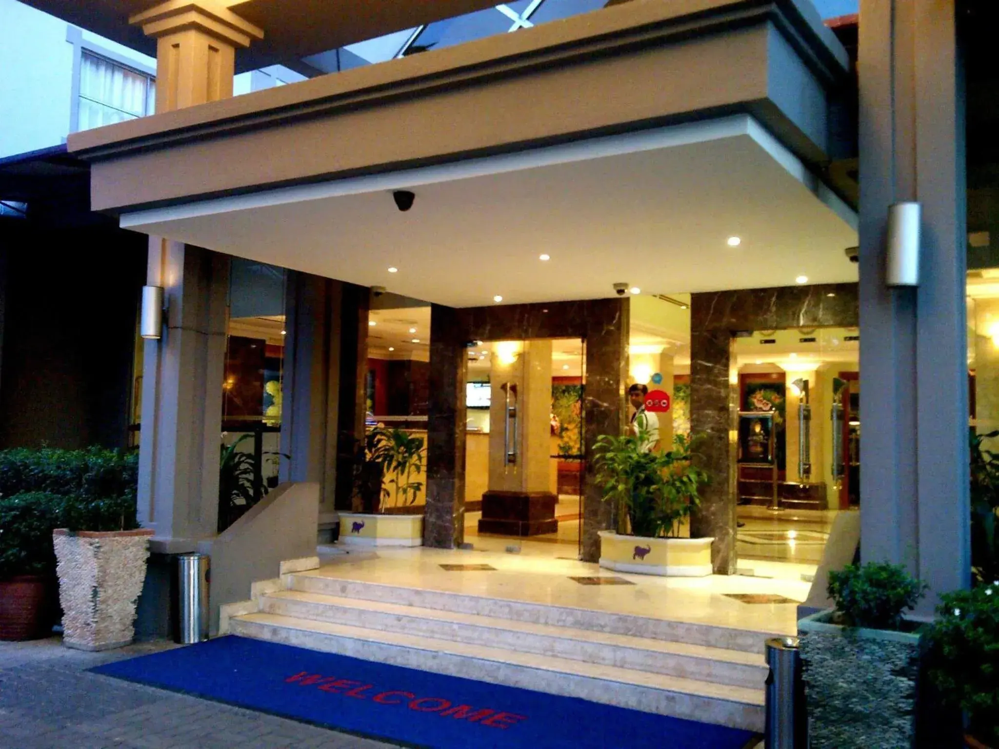 Facade/entrance in Hotel Maluri