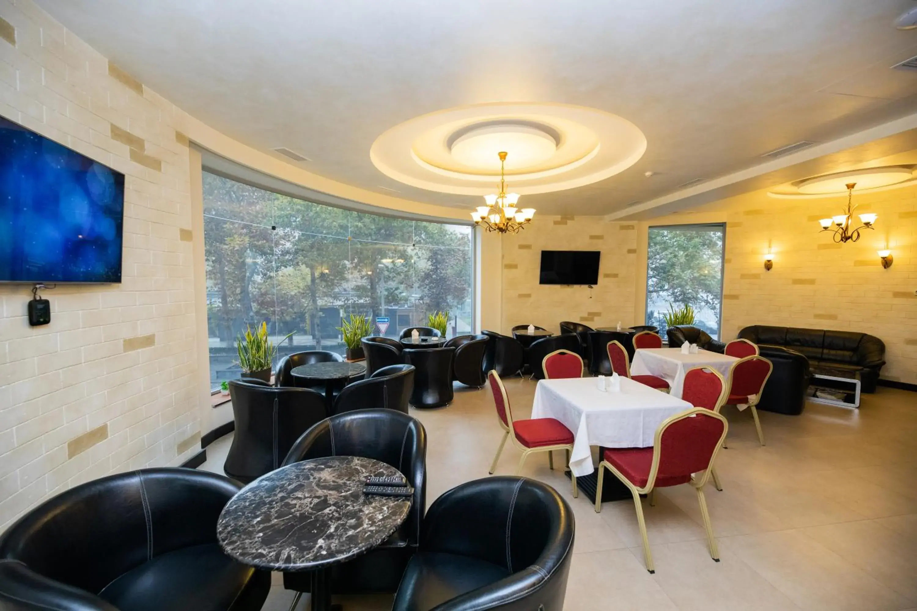 Lounge or bar, Restaurant/Places to Eat in Diamond Hotel Yerevan