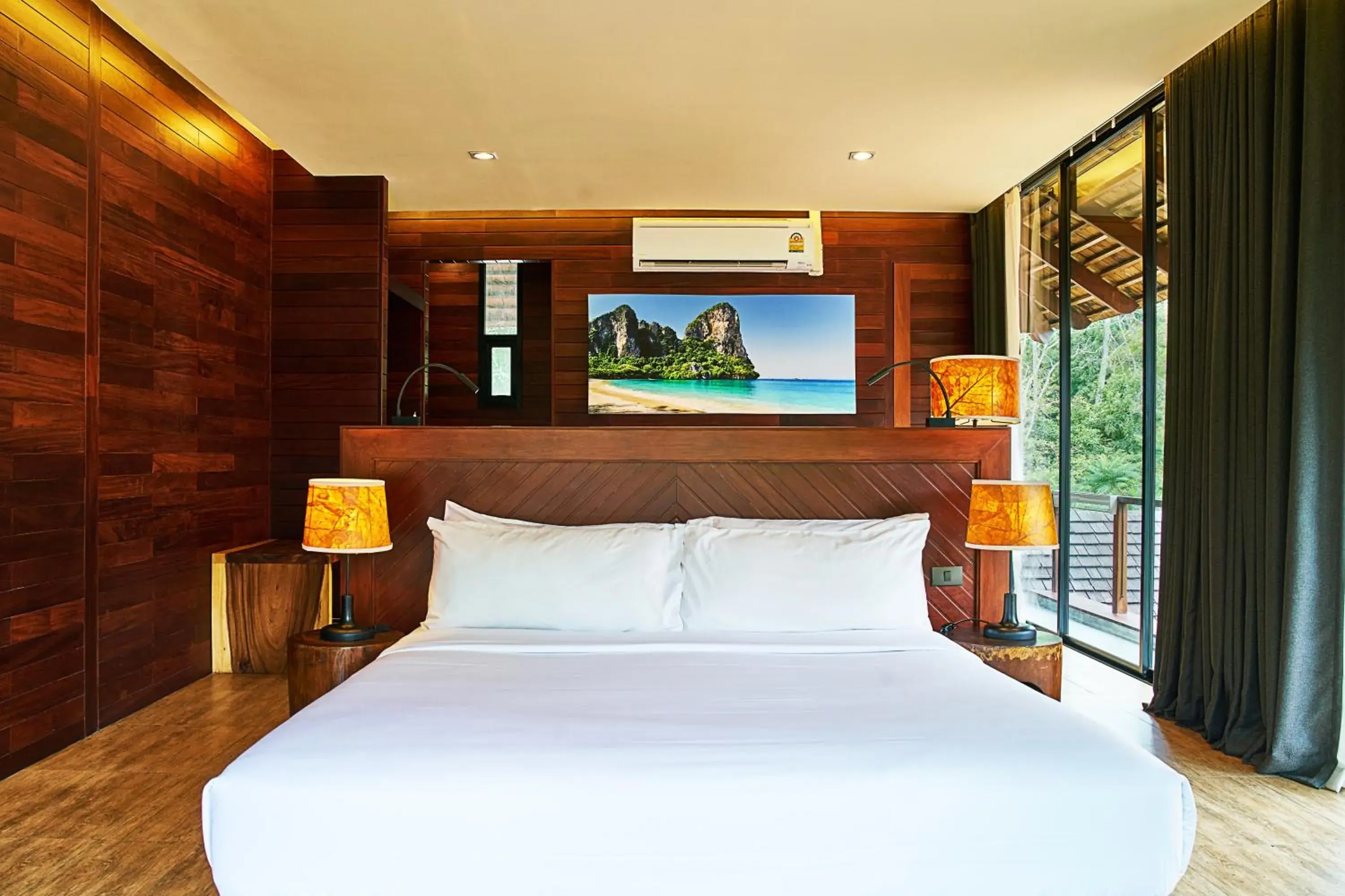 Photo of the whole room, Bed in Avatar Railay
