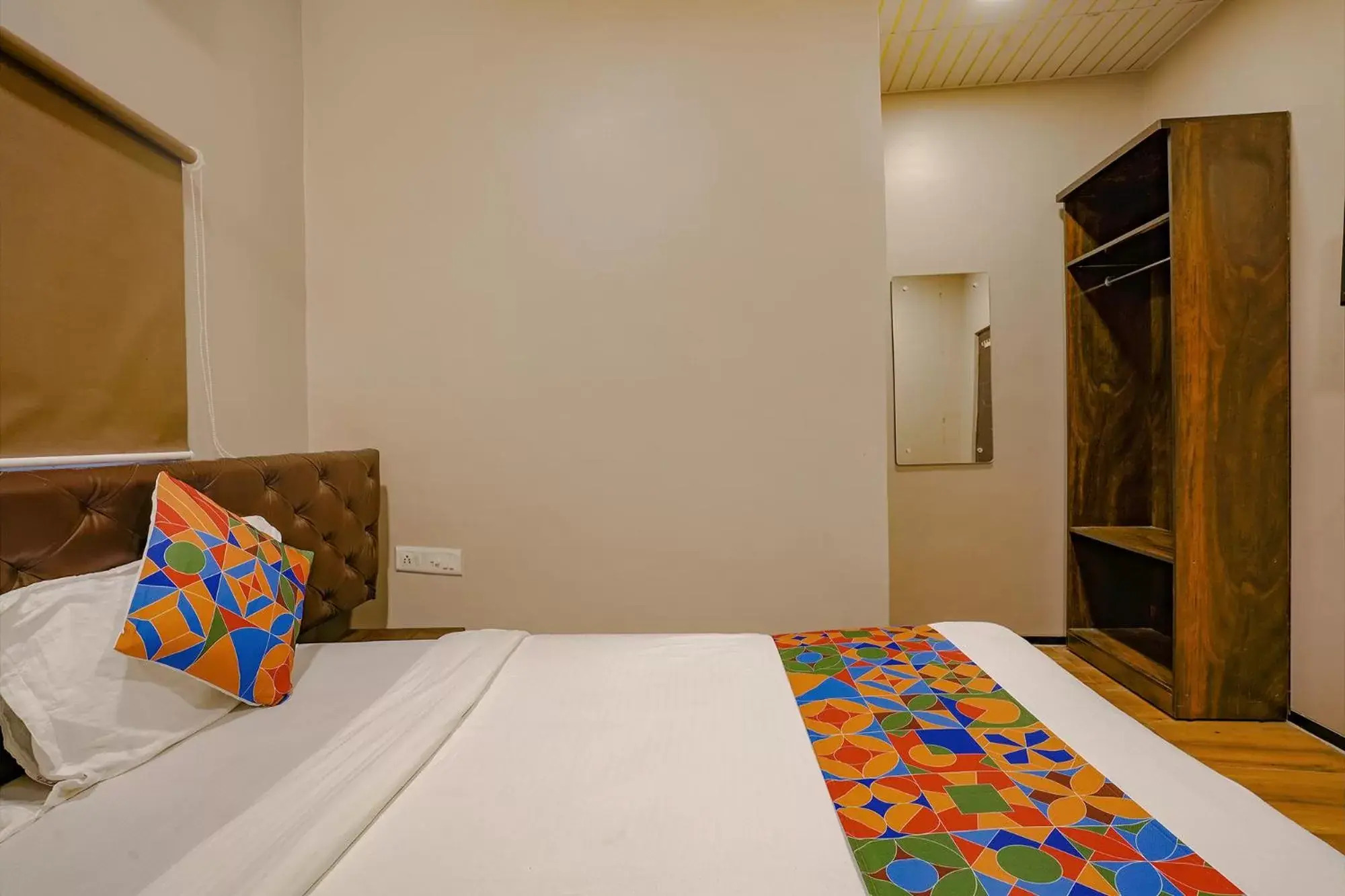 Bed in FabExpress Comfort stay - Nr Mumbai International Airport Bed in FabExpress Comfort stay - Nr Mumbai International Airport