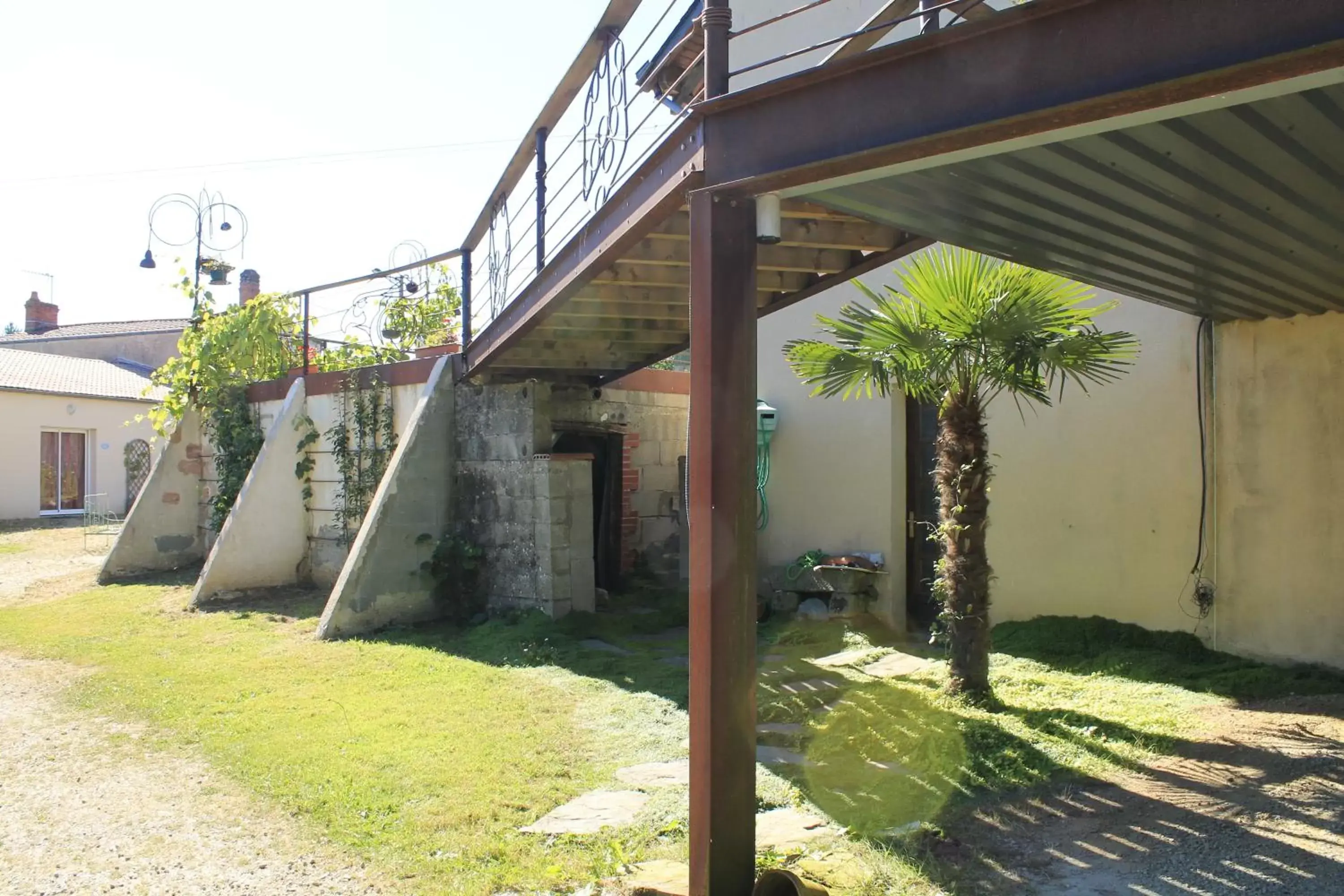 Garden, Property Building in la Passerelle