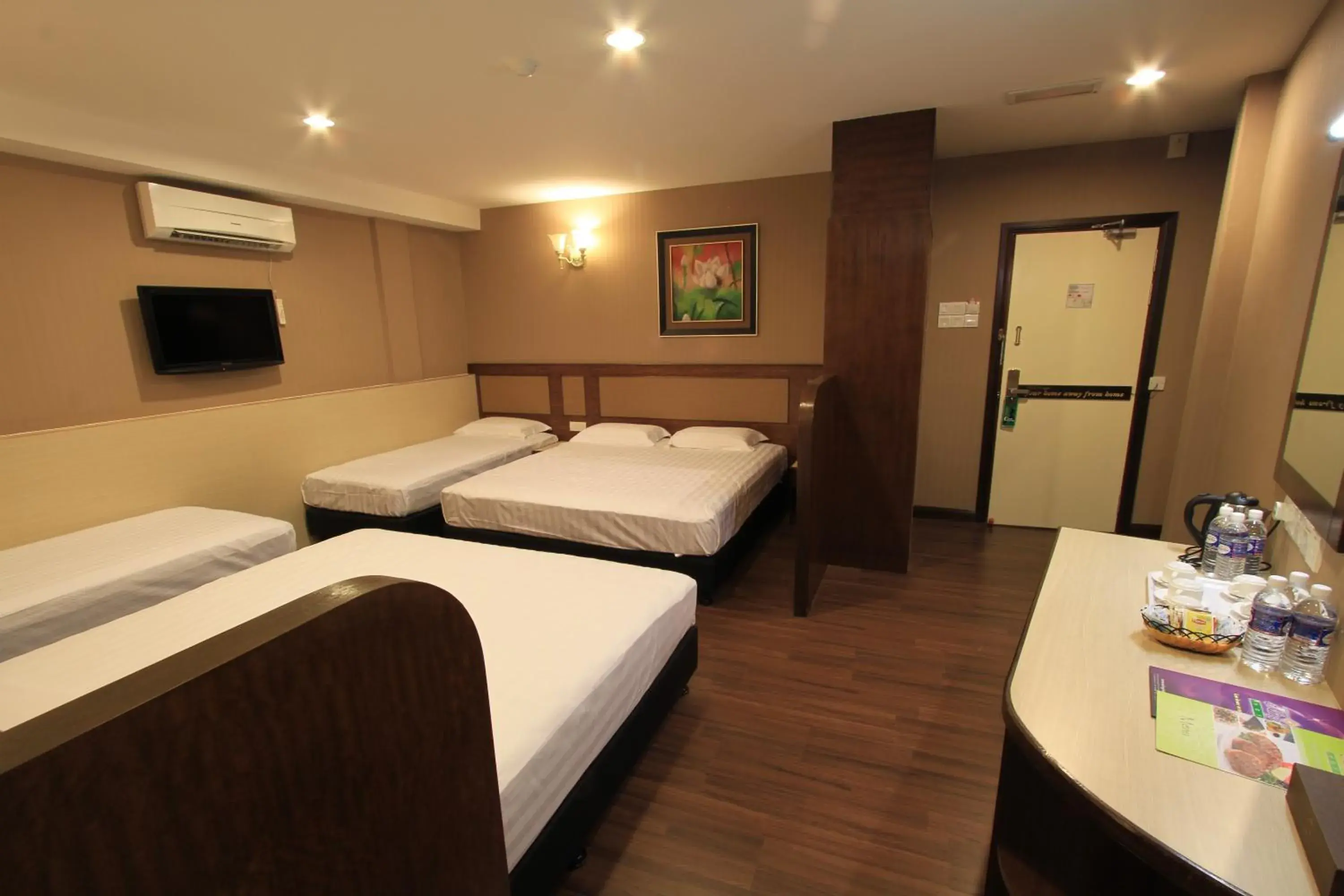 Bed in Ming Paragon Hotel Bed in Ming Paragon Hotel