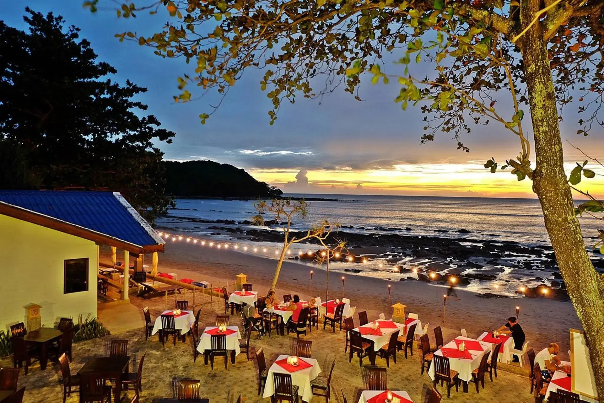 Restaurant/places to eat, Beach in Andaman Lanta Resort - SHA Extra Plus