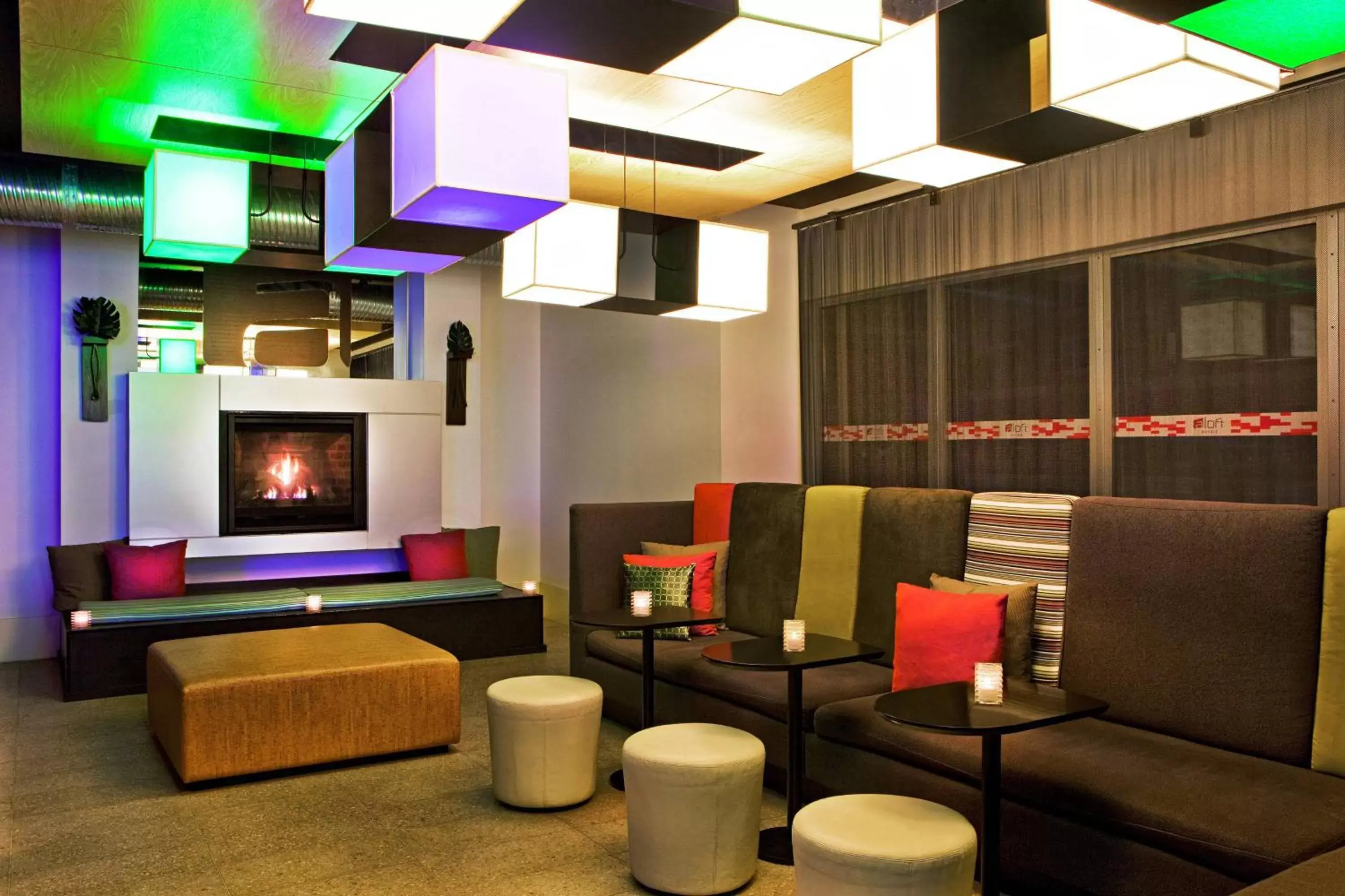 Lounge or bar, Seating Area in Aloft Richmond West Short Pump