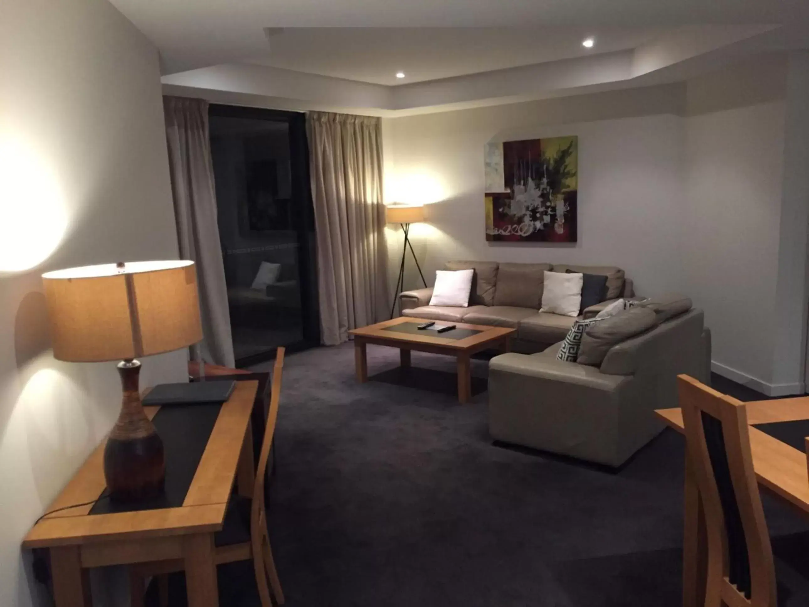 Living room, Seating Area in Grand Mercure Allegra Hervey Bay