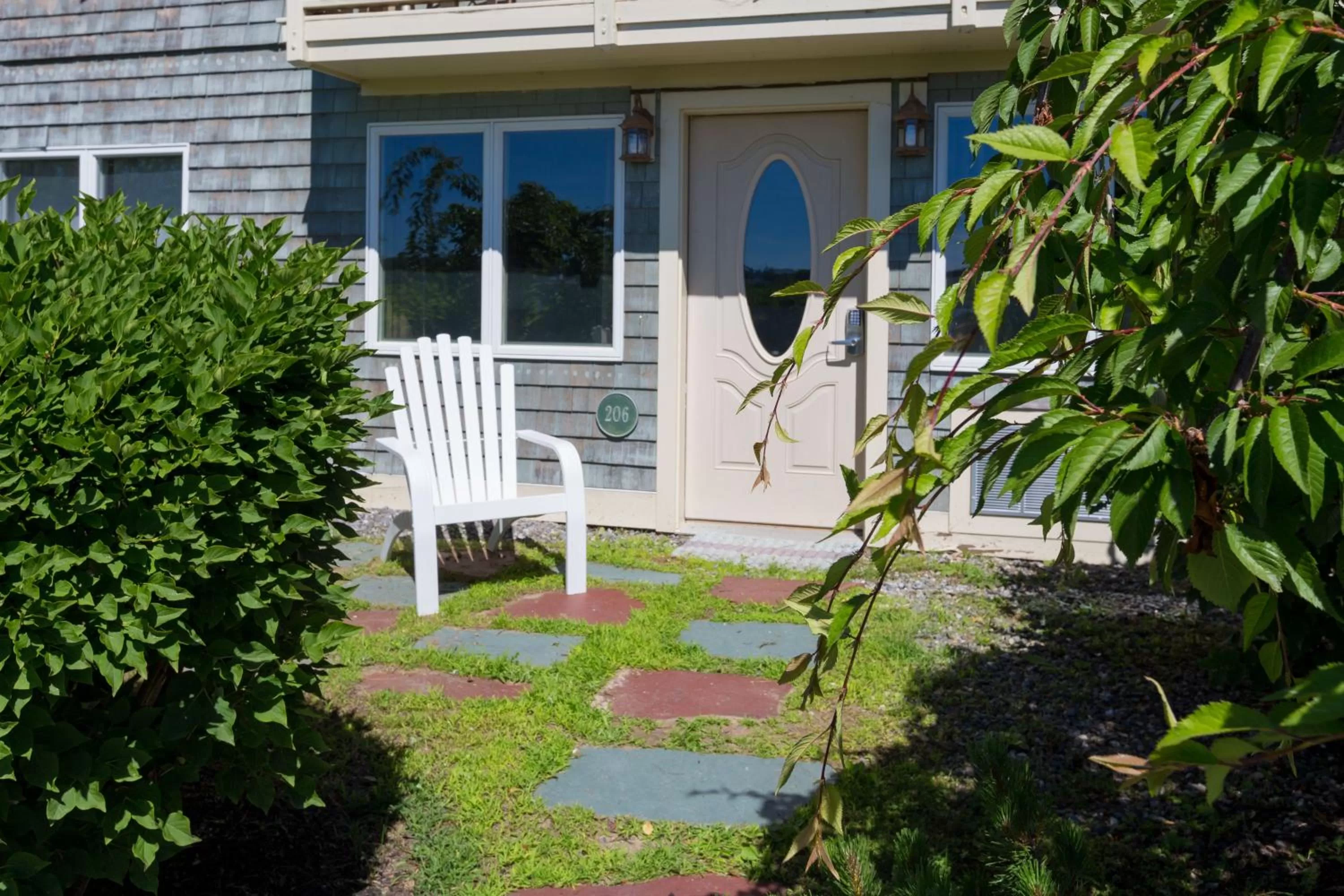 Facade/entrance in Sheepscot Harbour Village Resort