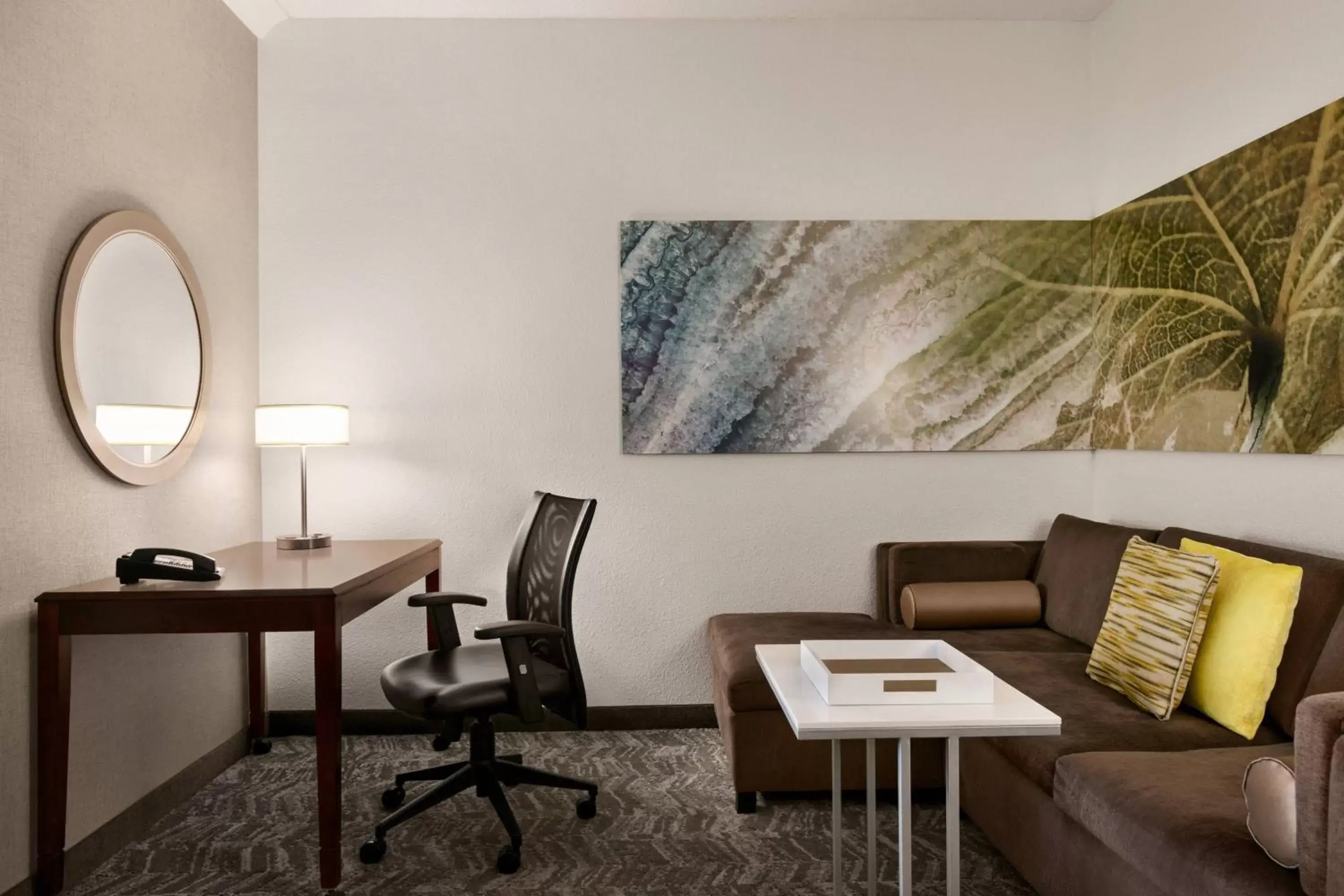 Living room, Seating Area in SpringHill Suites Dulles Airport