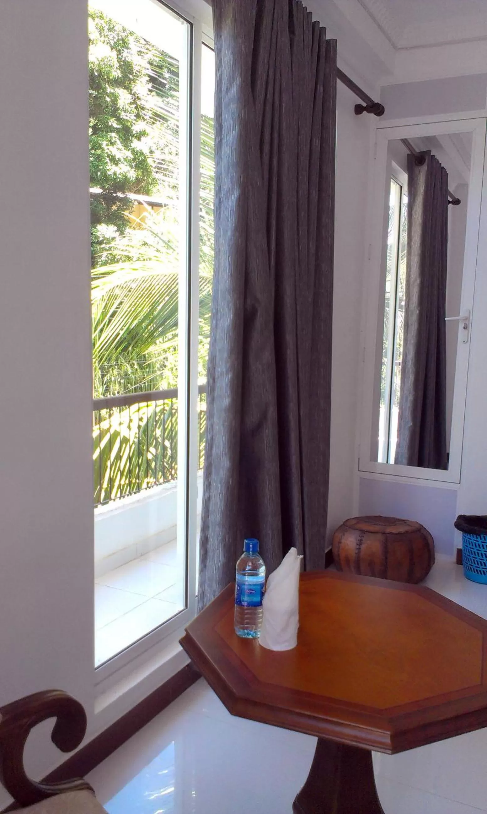 Decorative detail, Bed in Eagle's Residence