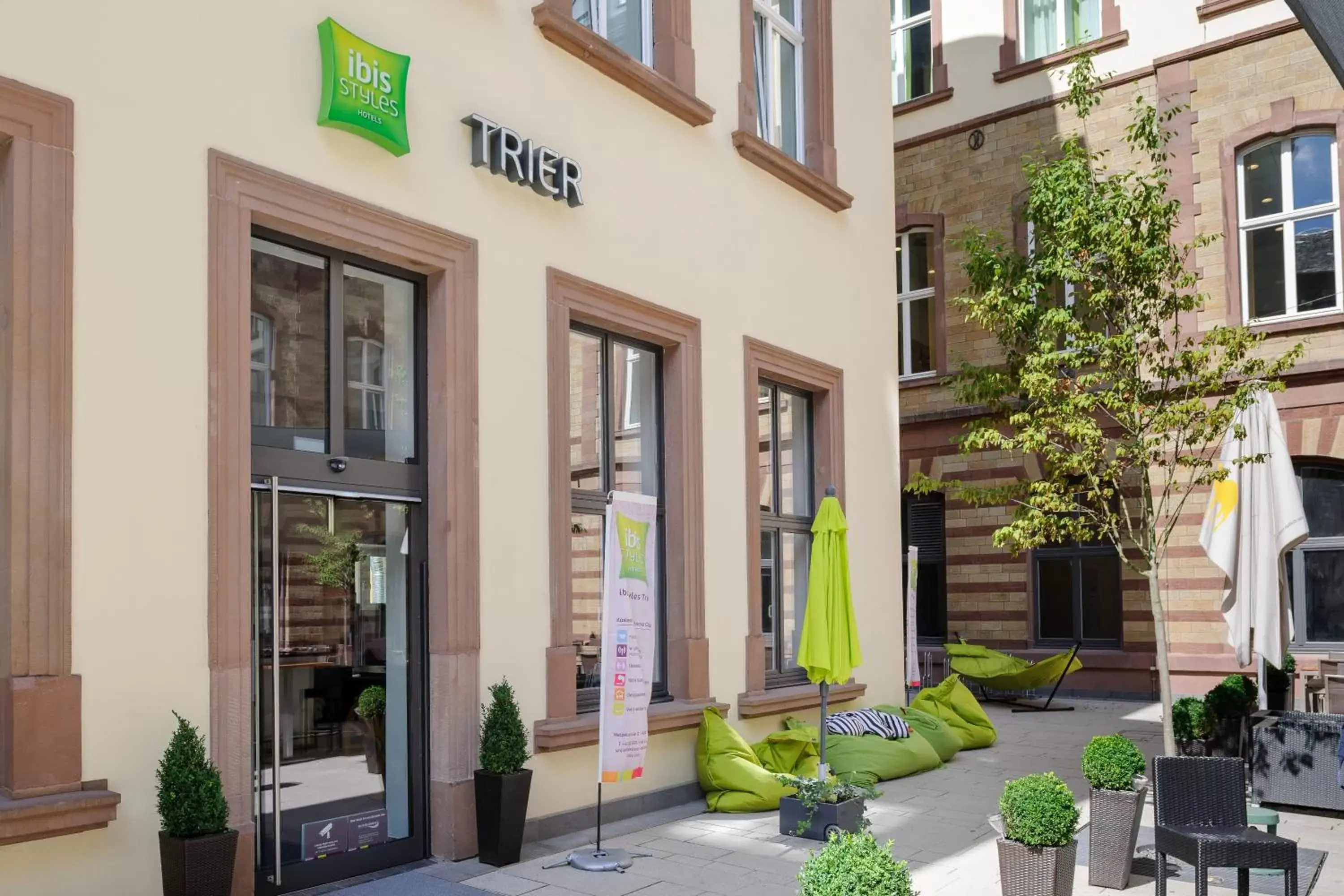 Facade/entrance in Ibis Styles Trier